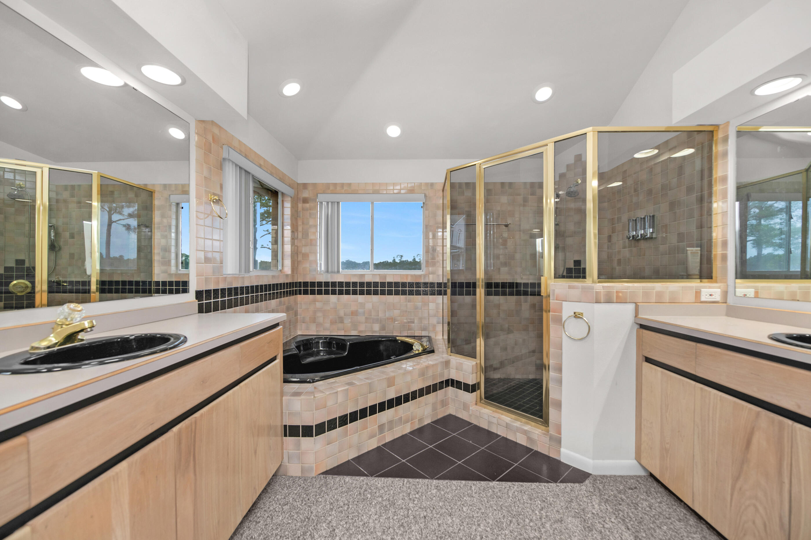 BAYSIDE - Residential