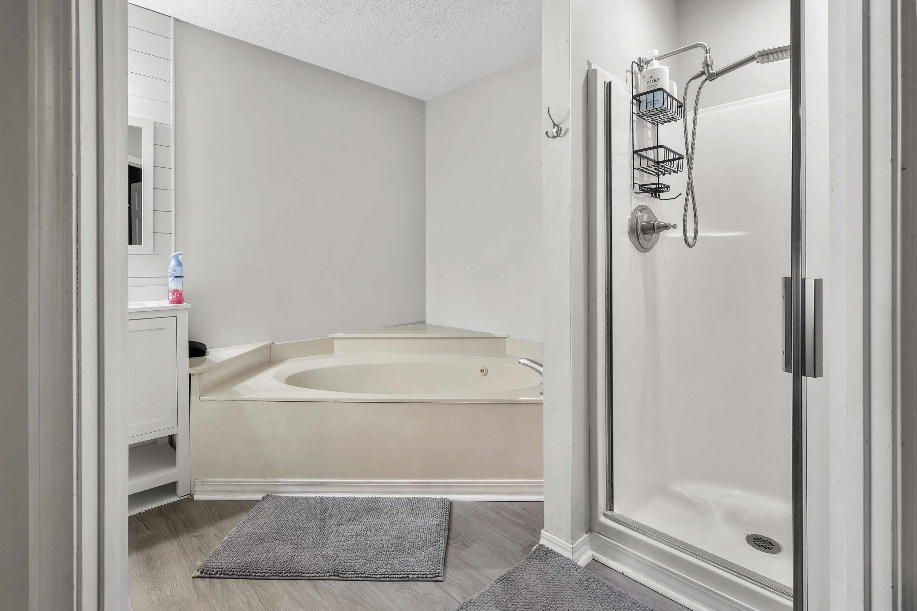 WOODLAND PARK ESTATES - Residential