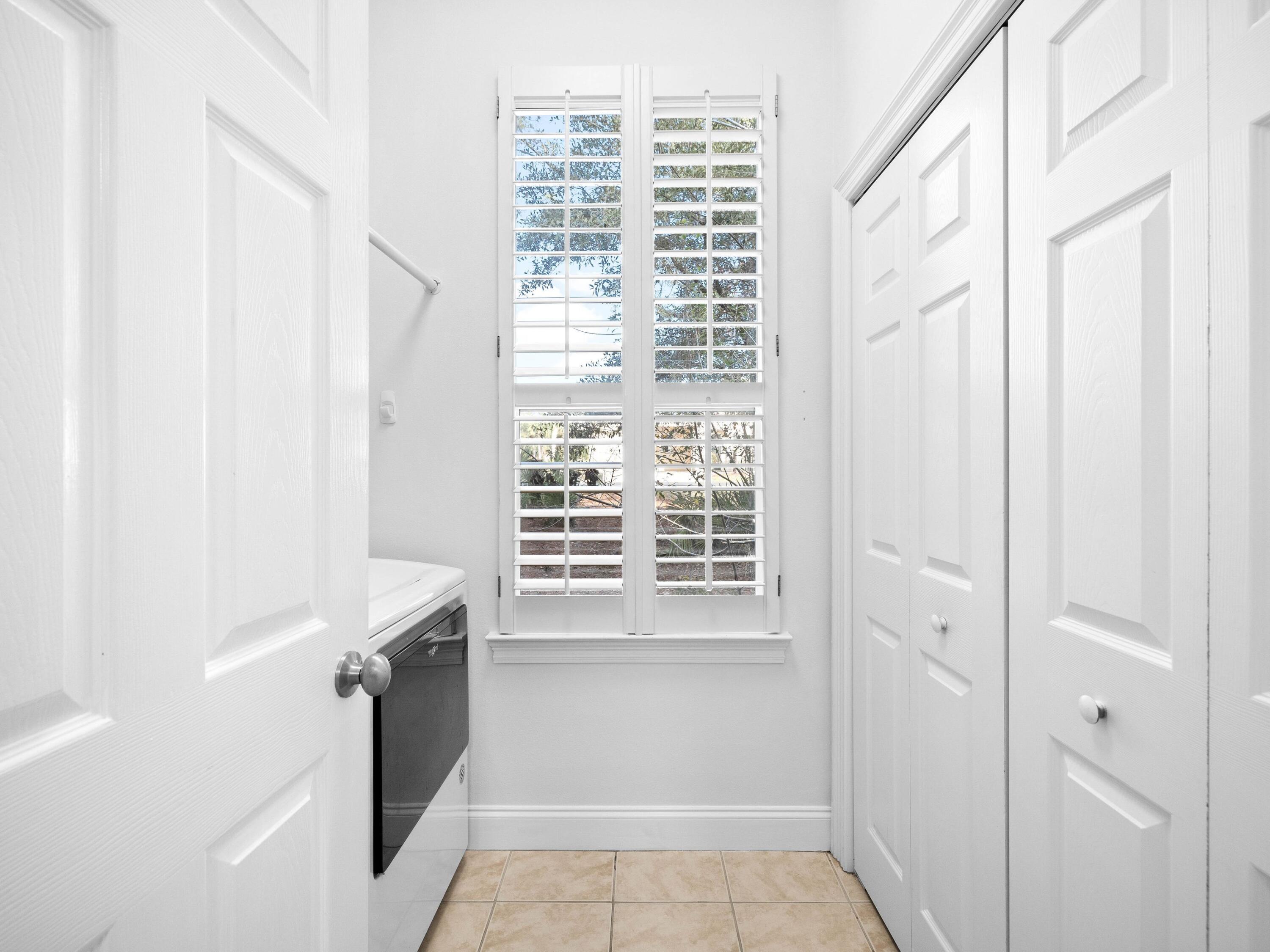 COURTYARDS OF SANTA ROSA BEACH - Residential