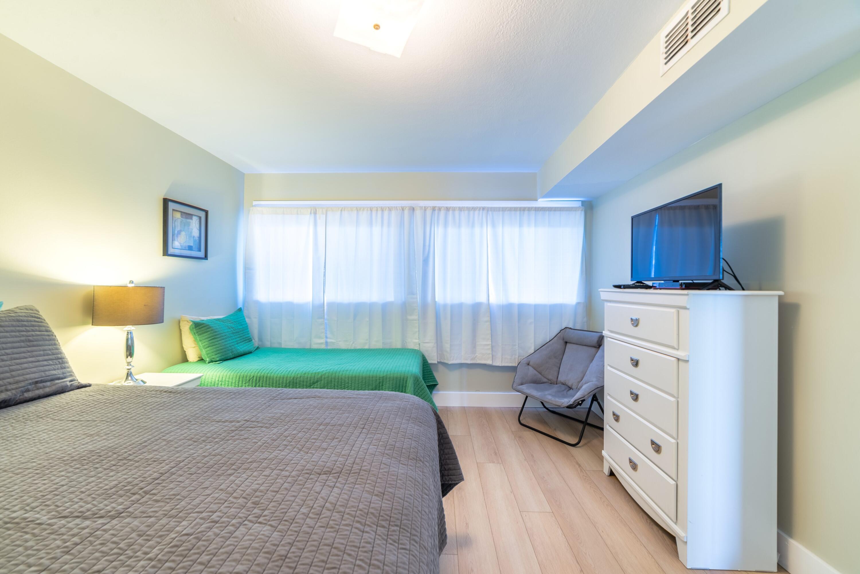 BEACH HOUSE CONDO PH 1 - Residential