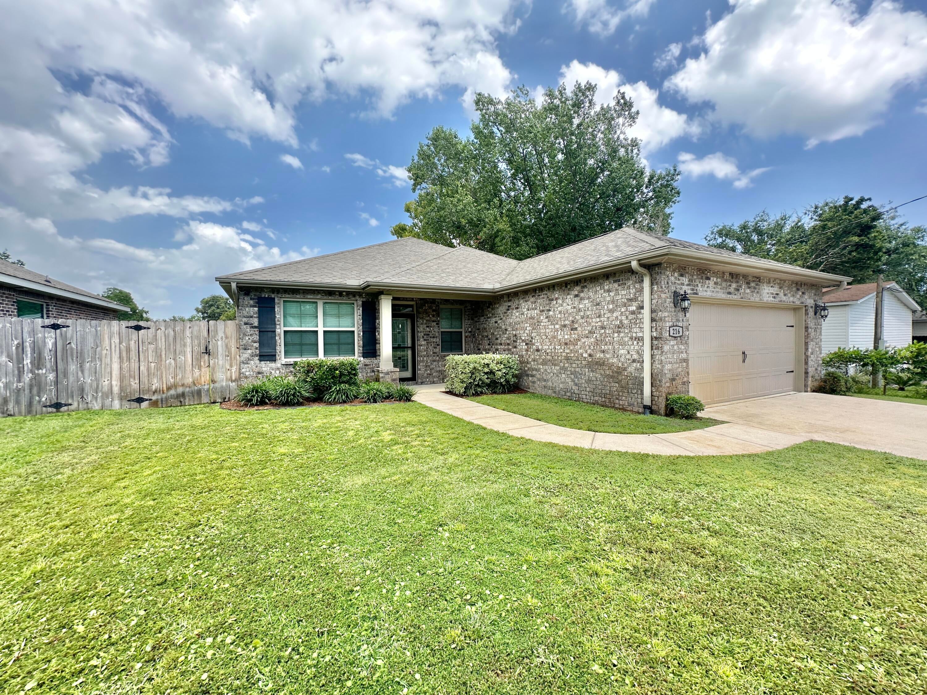 216 Green Drive