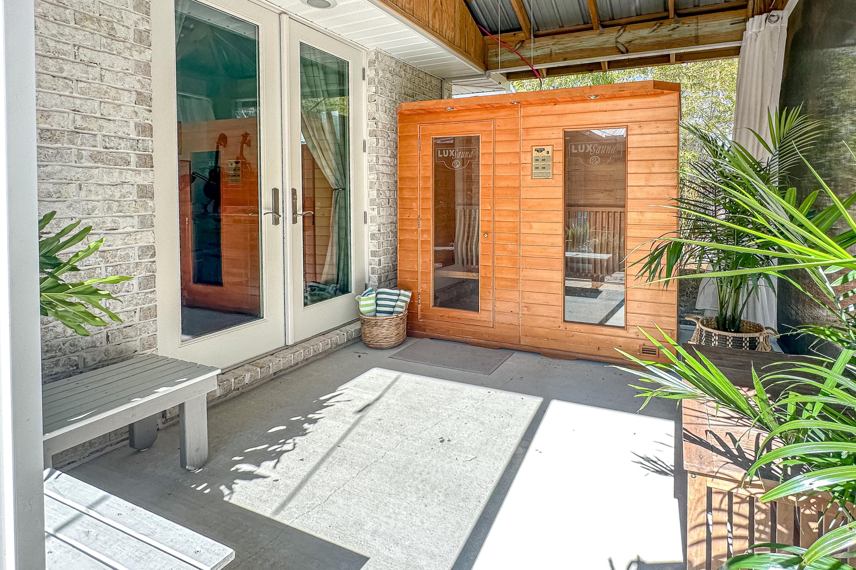 DAUGHETTES AMENDED - Residential