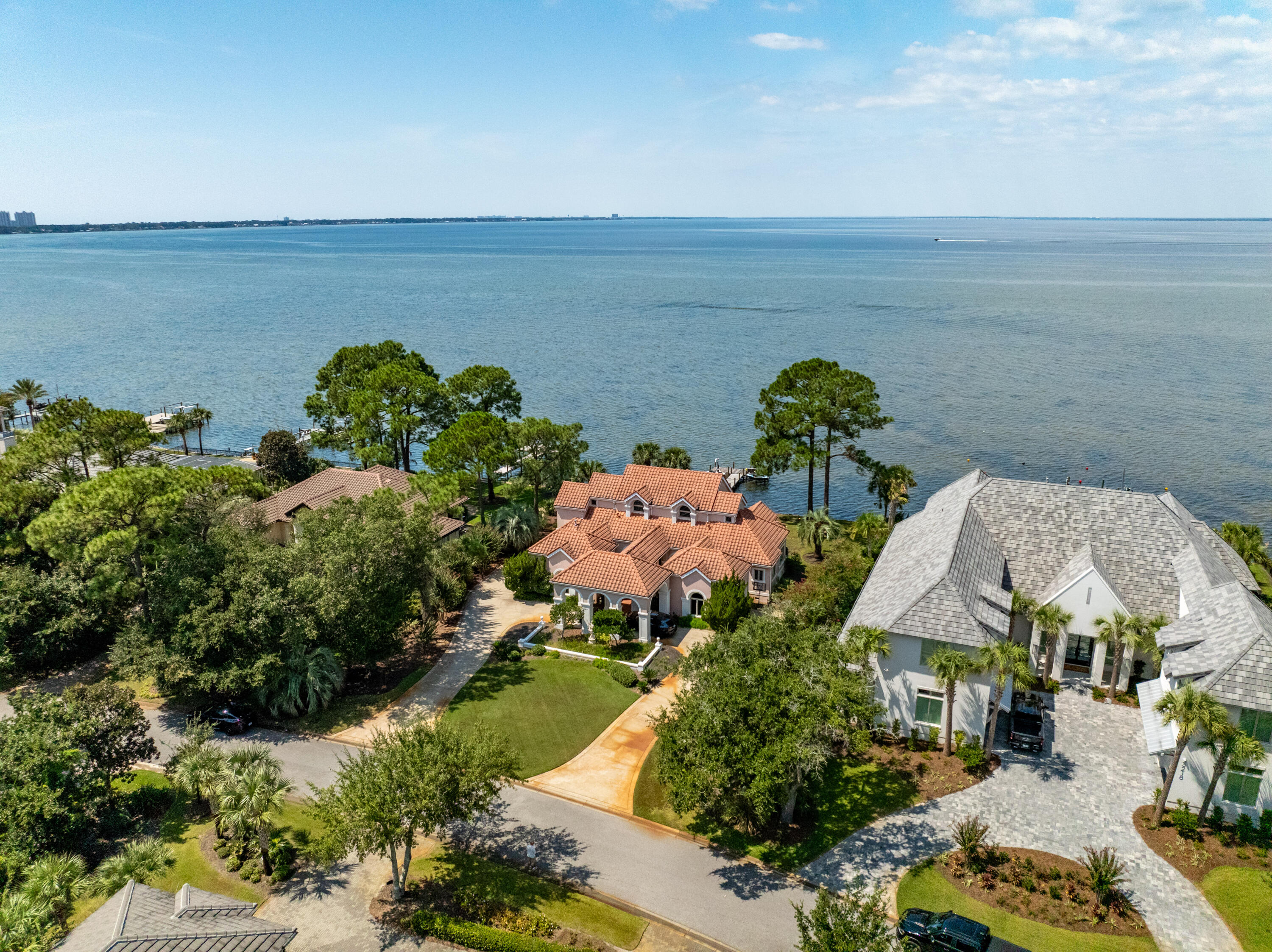 BURNT PINE - Residential