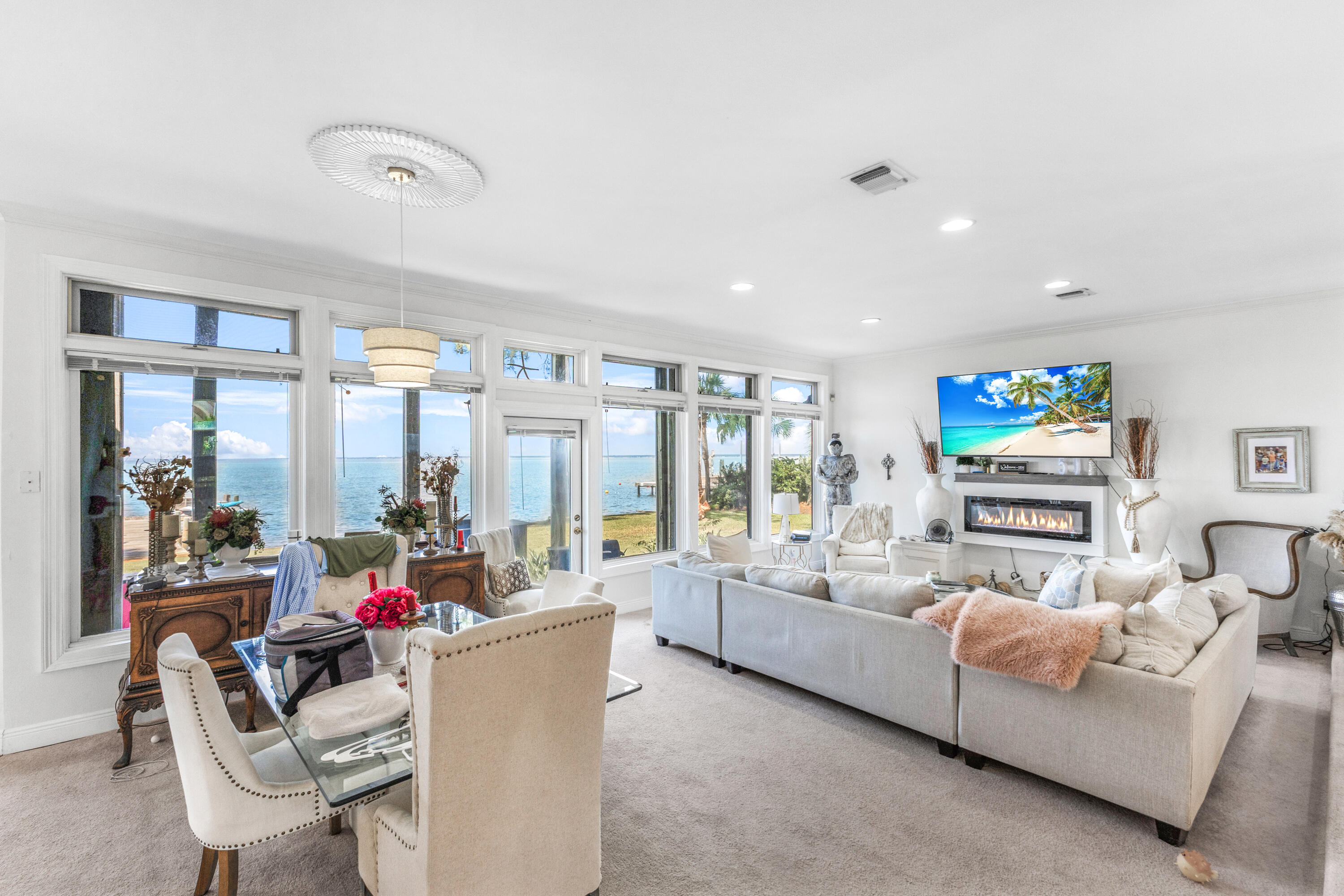 BURNT PINE - Residential