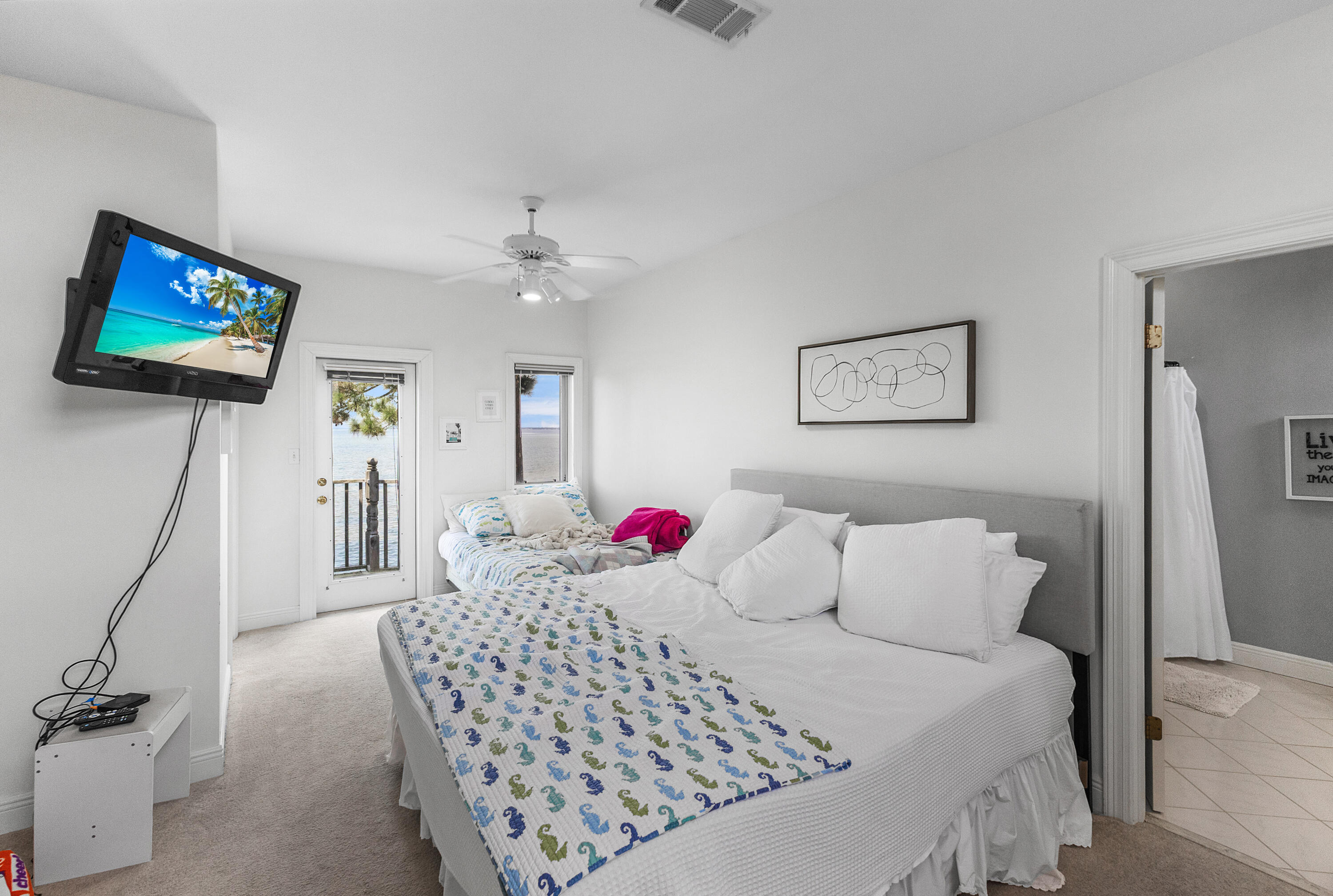 BURNT PINE - Residential