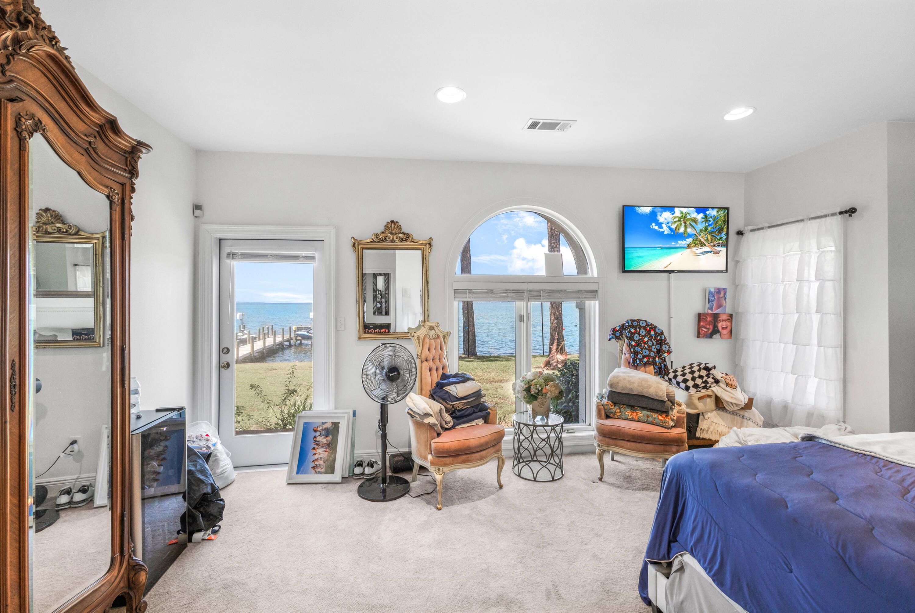 BURNT PINE - Residential