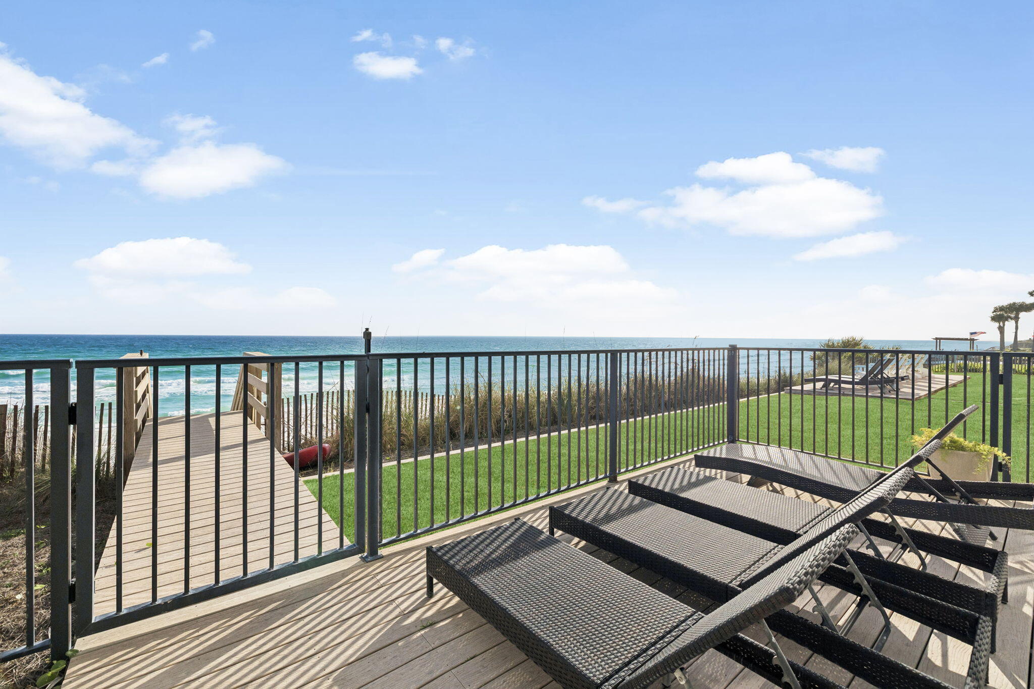 BLUE MOUNTAIN BEACH - Residential