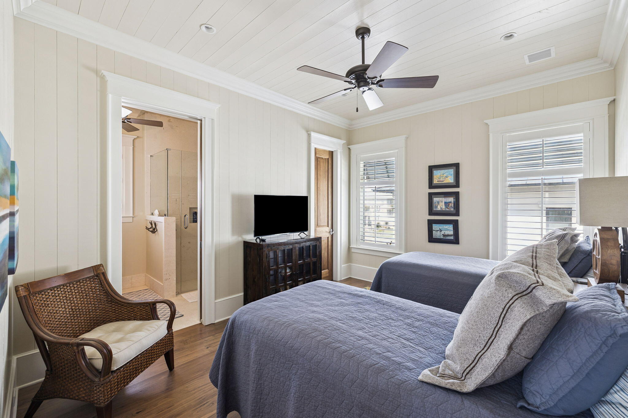 BLUE MOUNTAIN BEACH - Residential