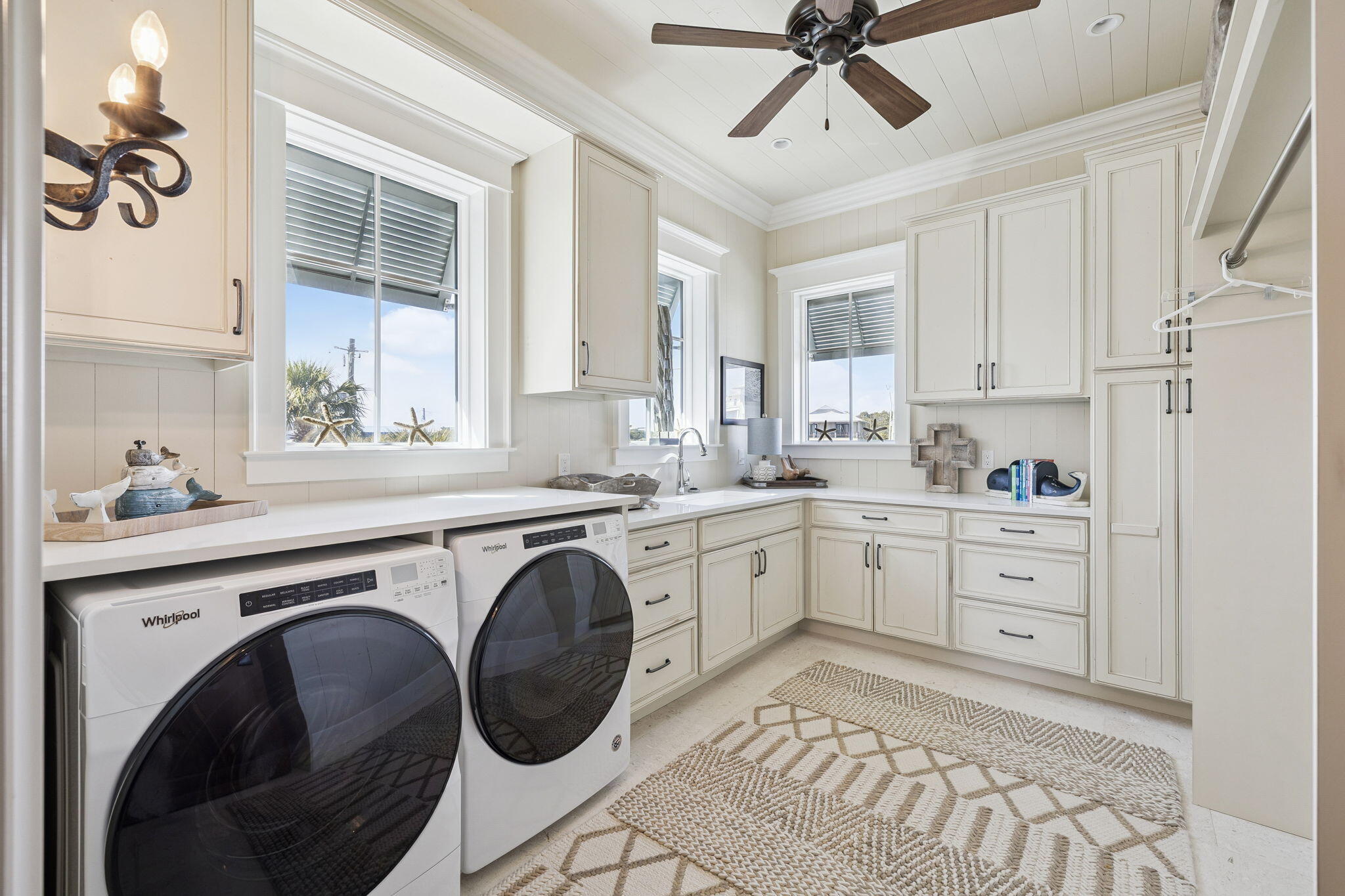 BLUE MOUNTAIN BEACH - Residential