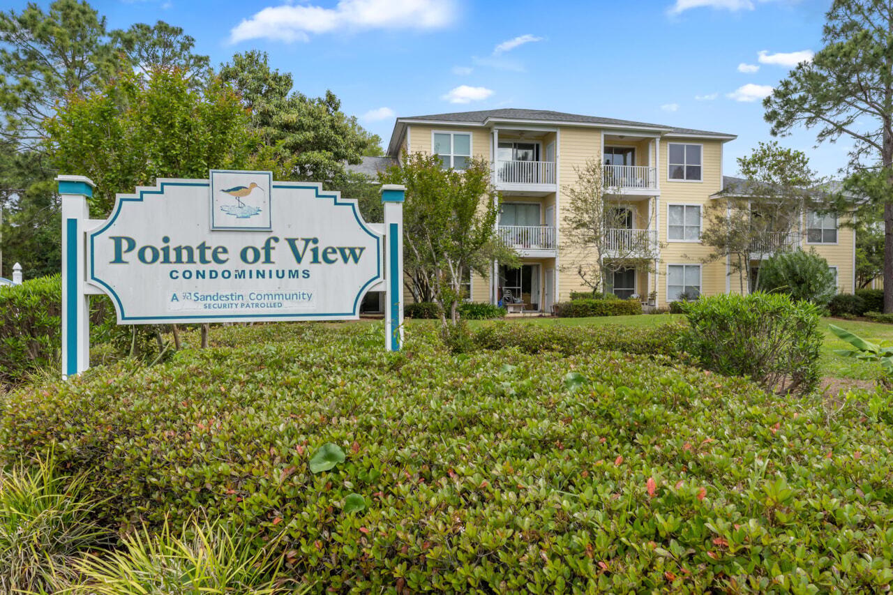 POINTE OF VIEW - Residential