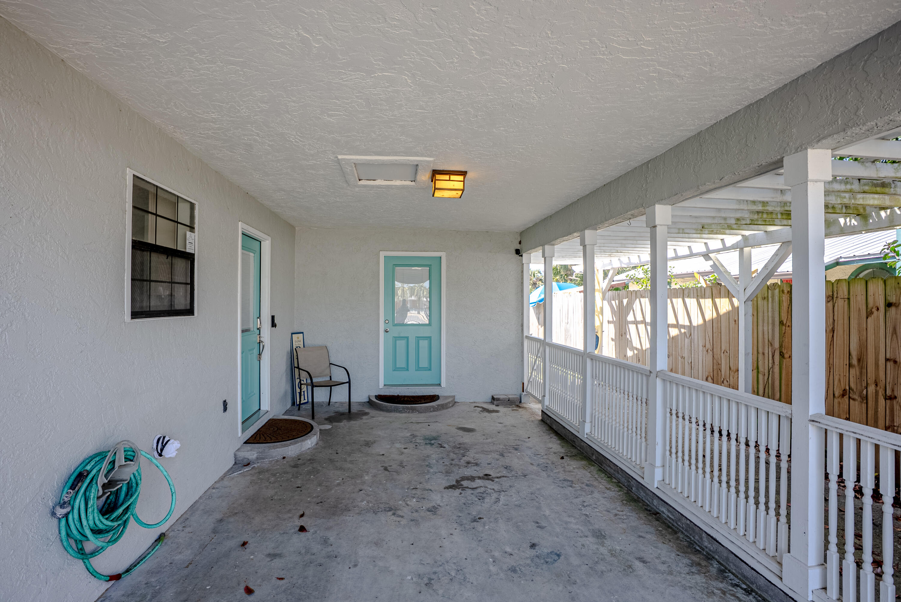 HOLIDAY BEACH RESORT - Residential