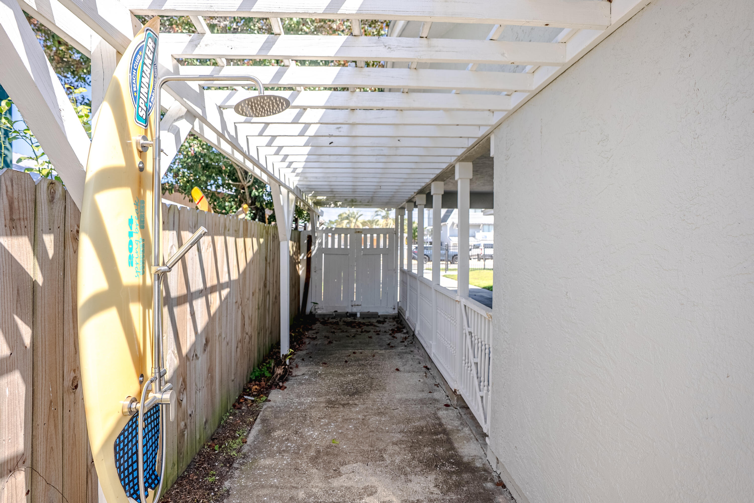 HOLIDAY BEACH RESORT - Residential