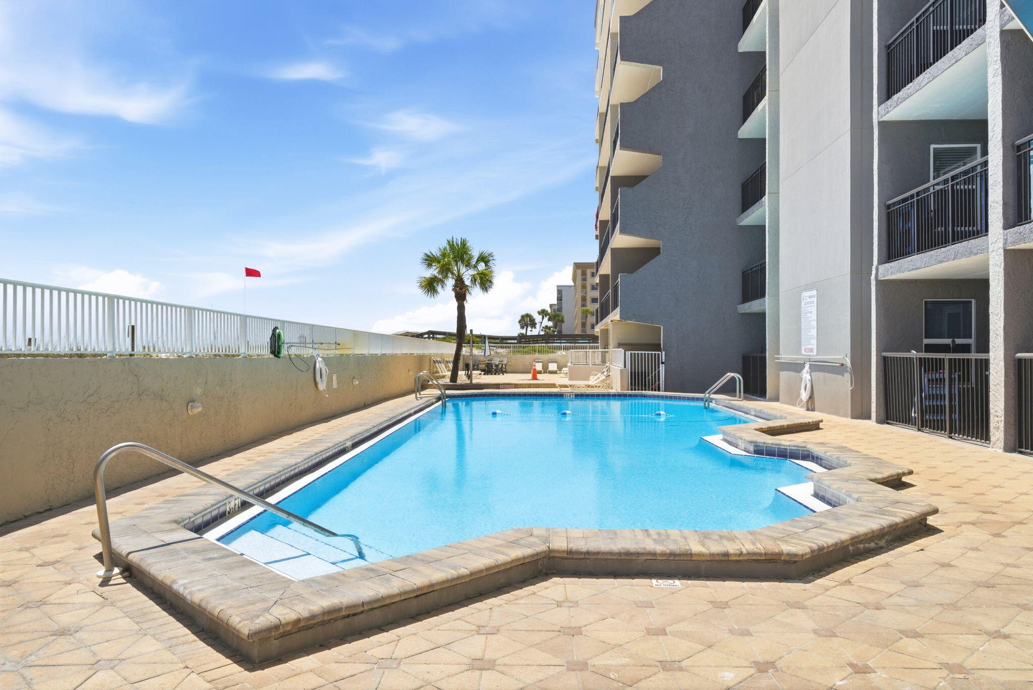 ISLAND ECHO CONDO - Residential