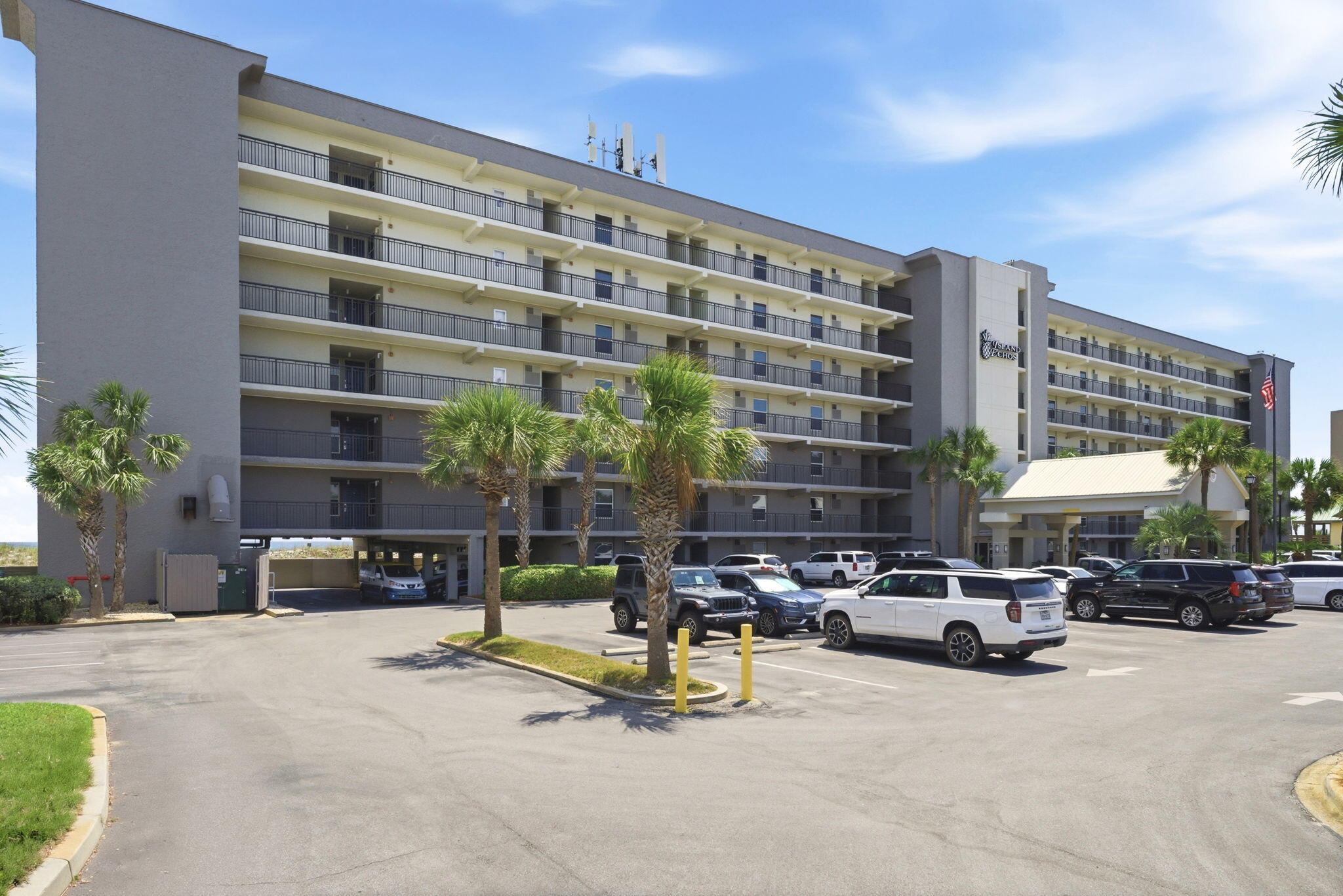 ISLAND ECHO CONDO - Residential