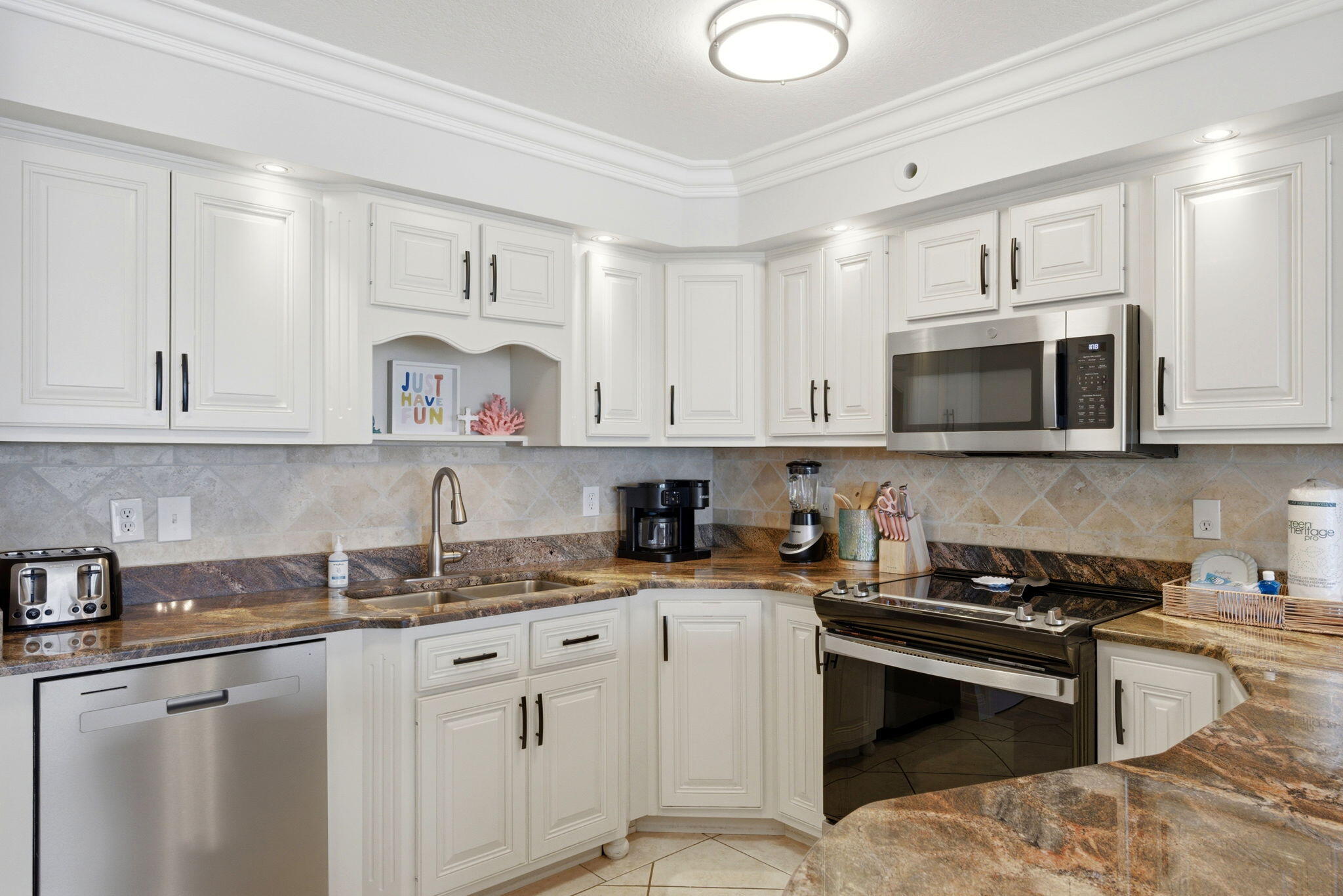 ISLAND ECHO CONDO - Residential