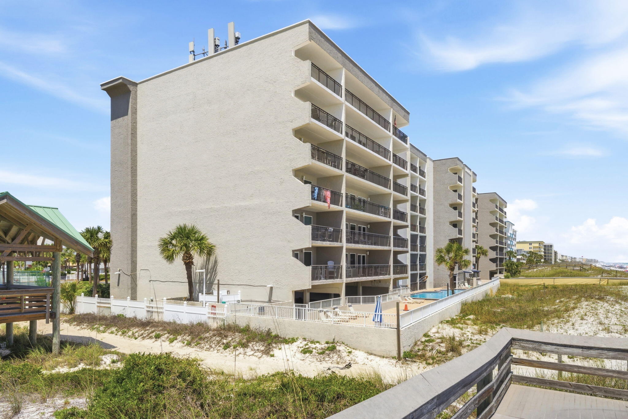 ISLAND ECHO CONDO - Residential