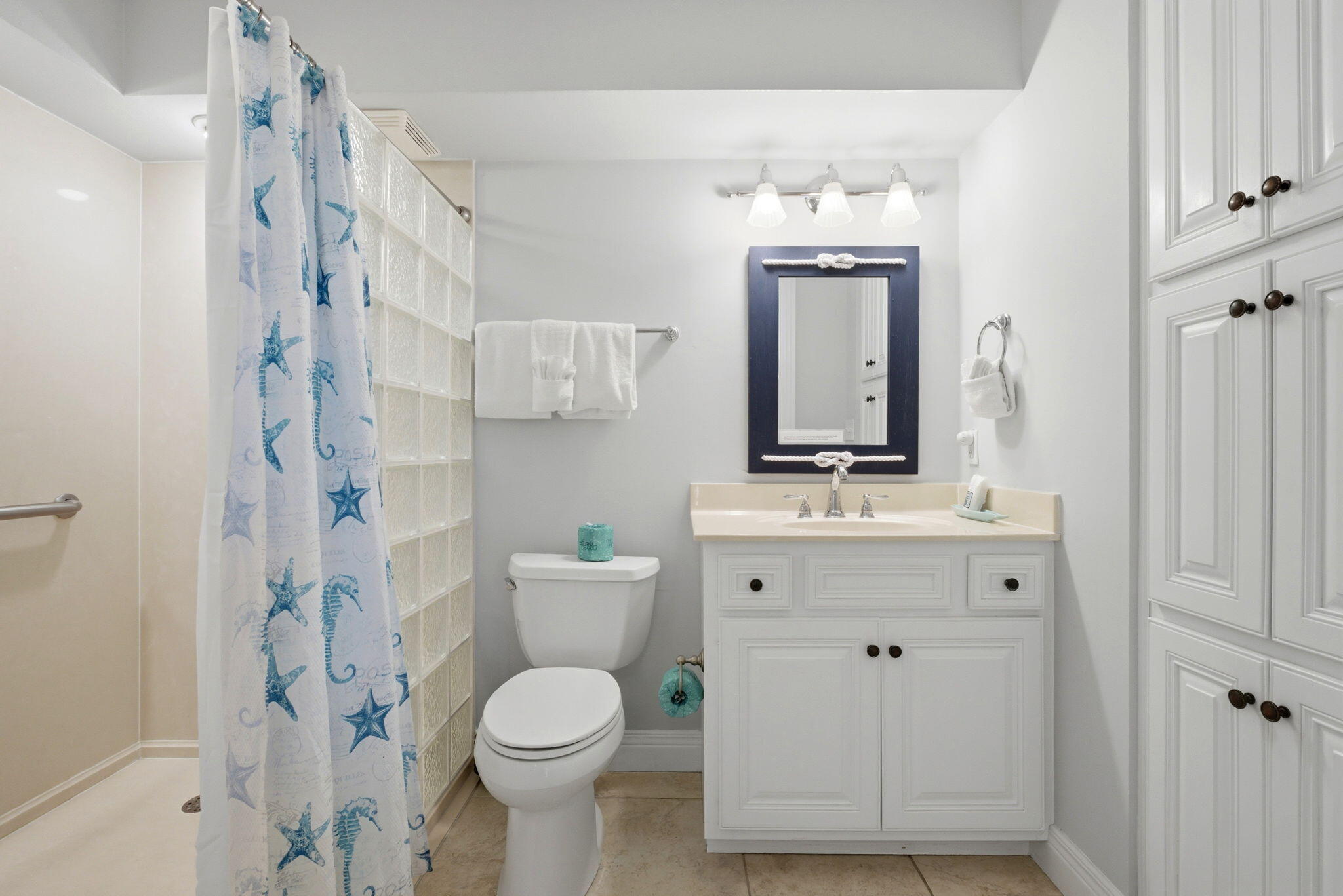 ISLAND ECHO CONDO - Residential