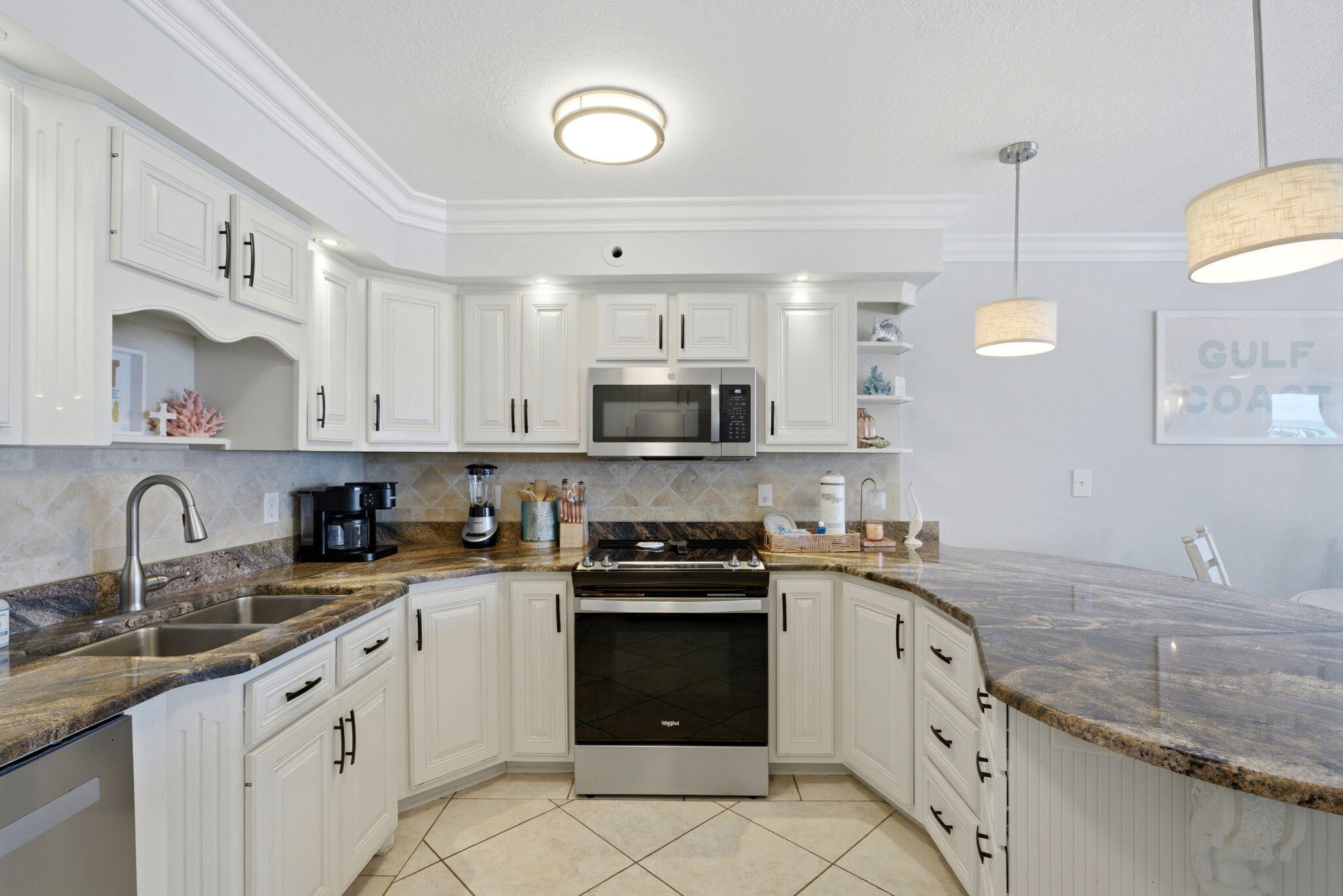 ISLAND ECHO CONDO - Residential