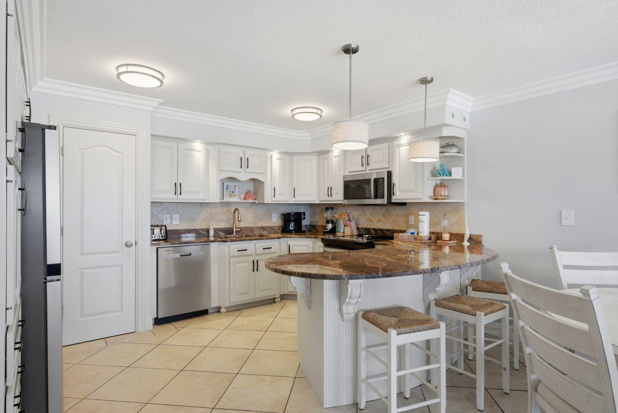 ISLAND ECHO CONDO - Residential