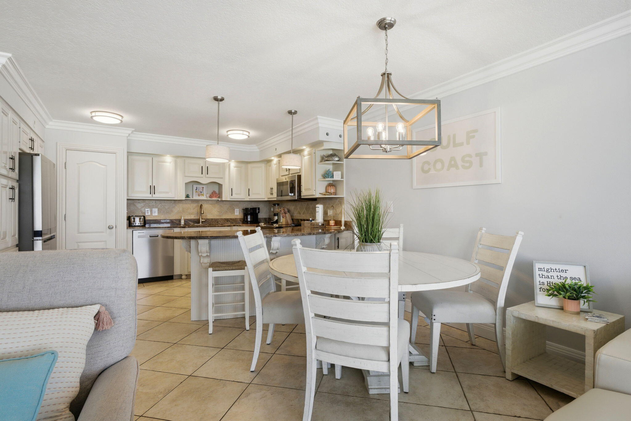 ISLAND ECHO CONDO - Residential