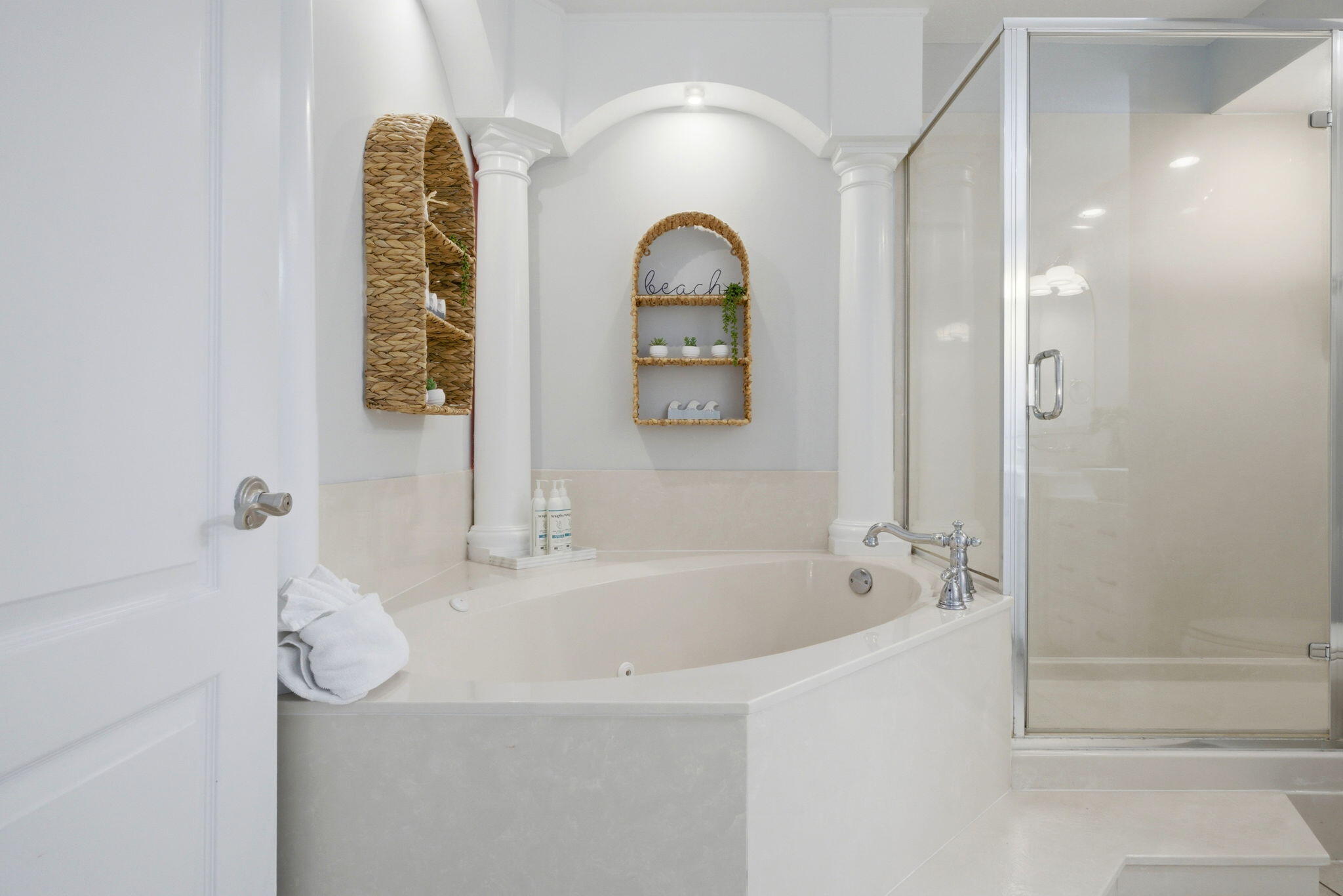 ISLAND ECHO CONDO - Residential