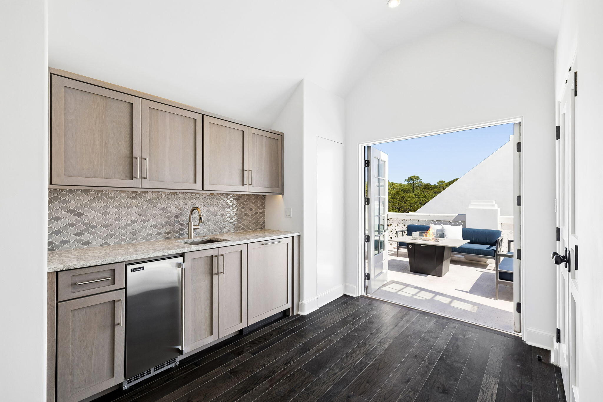 ALYS BEACH - Residential