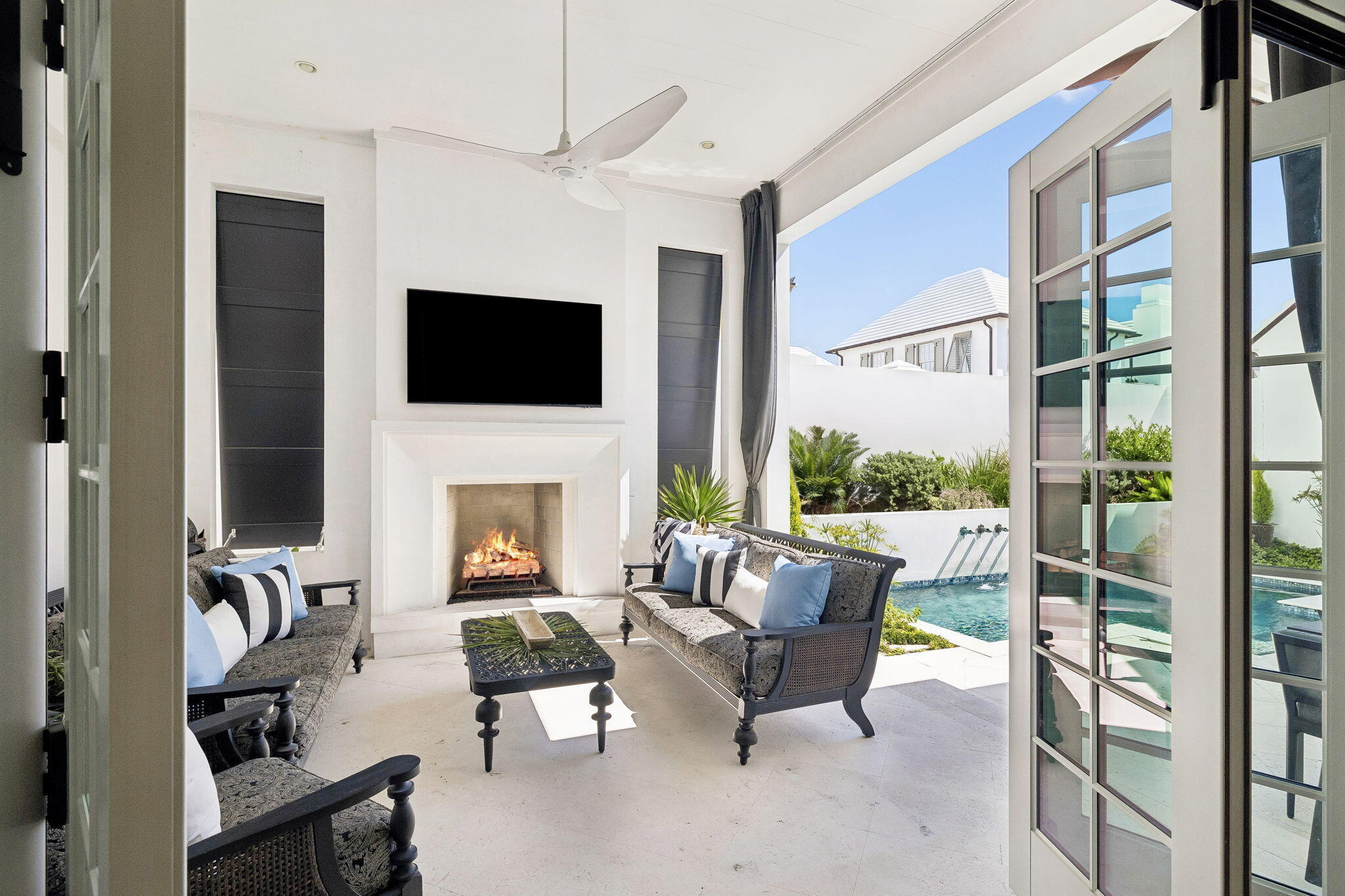 ALYS BEACH - Residential