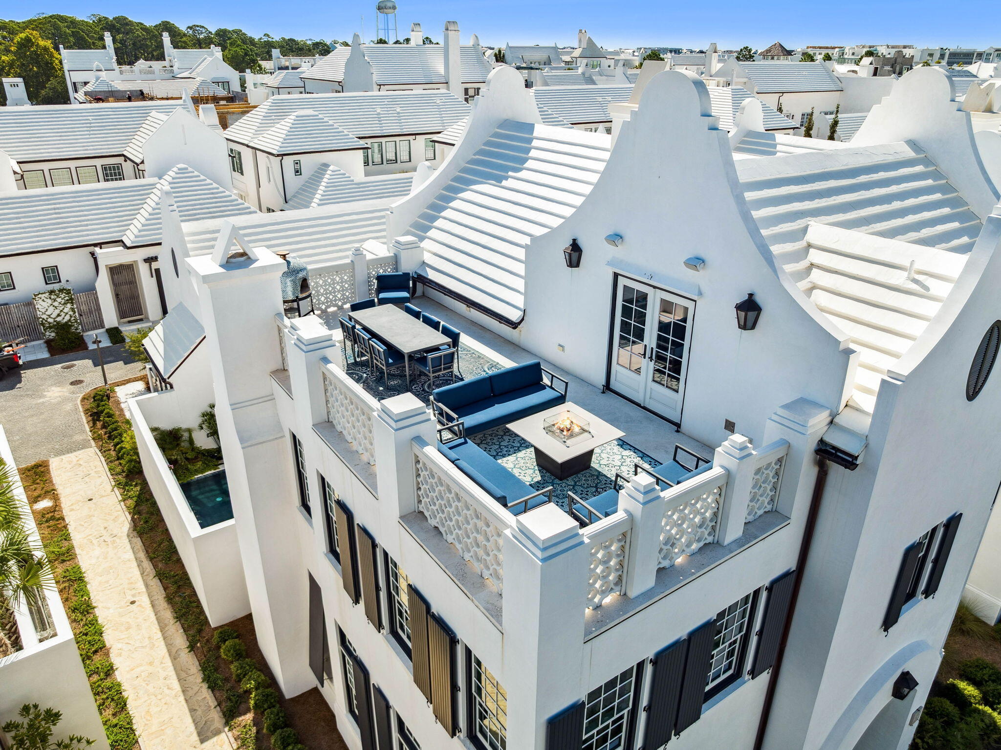 ALYS BEACH - Residential