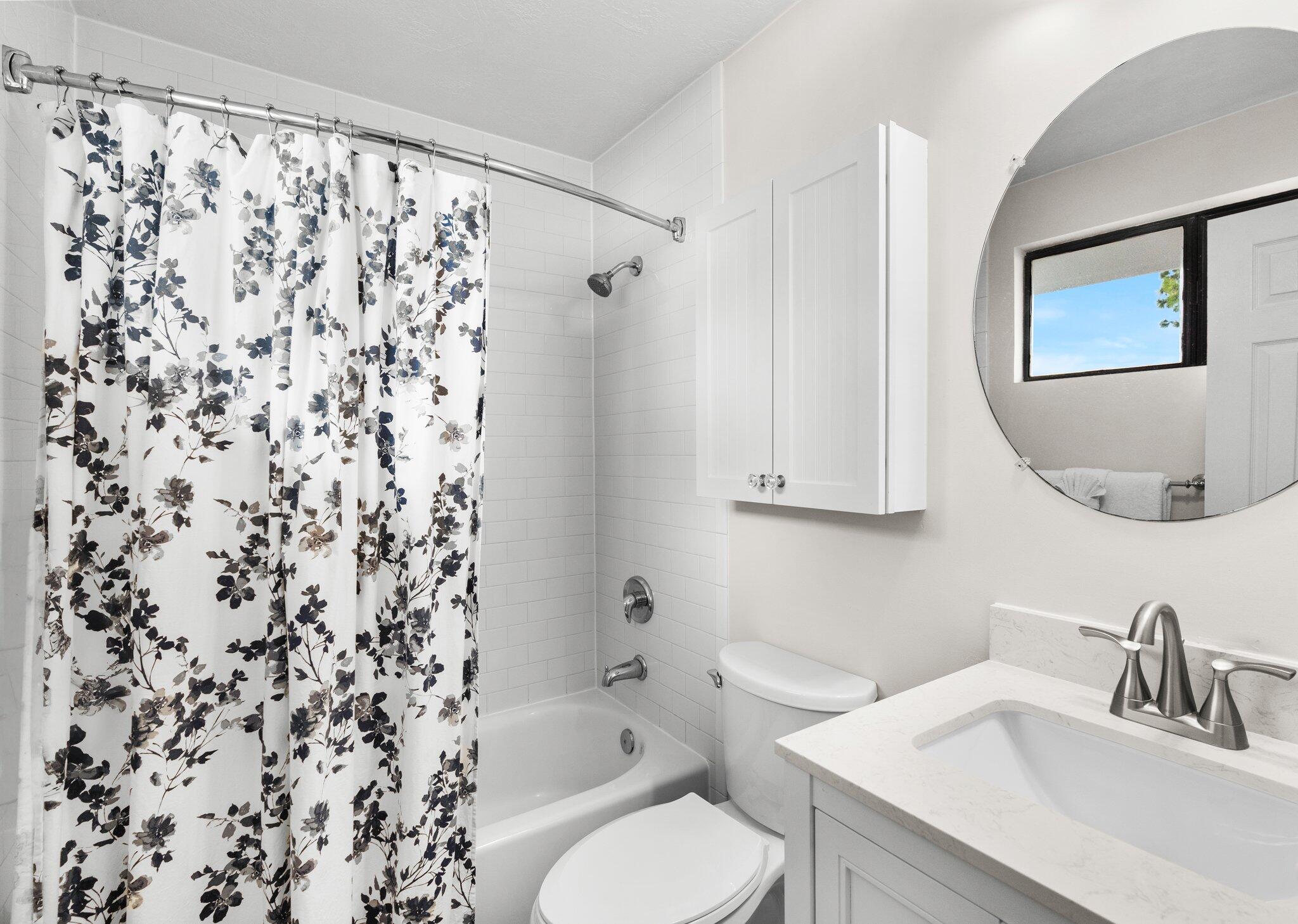 LINKSIDE VILLAGE UNIT 1 - Residential