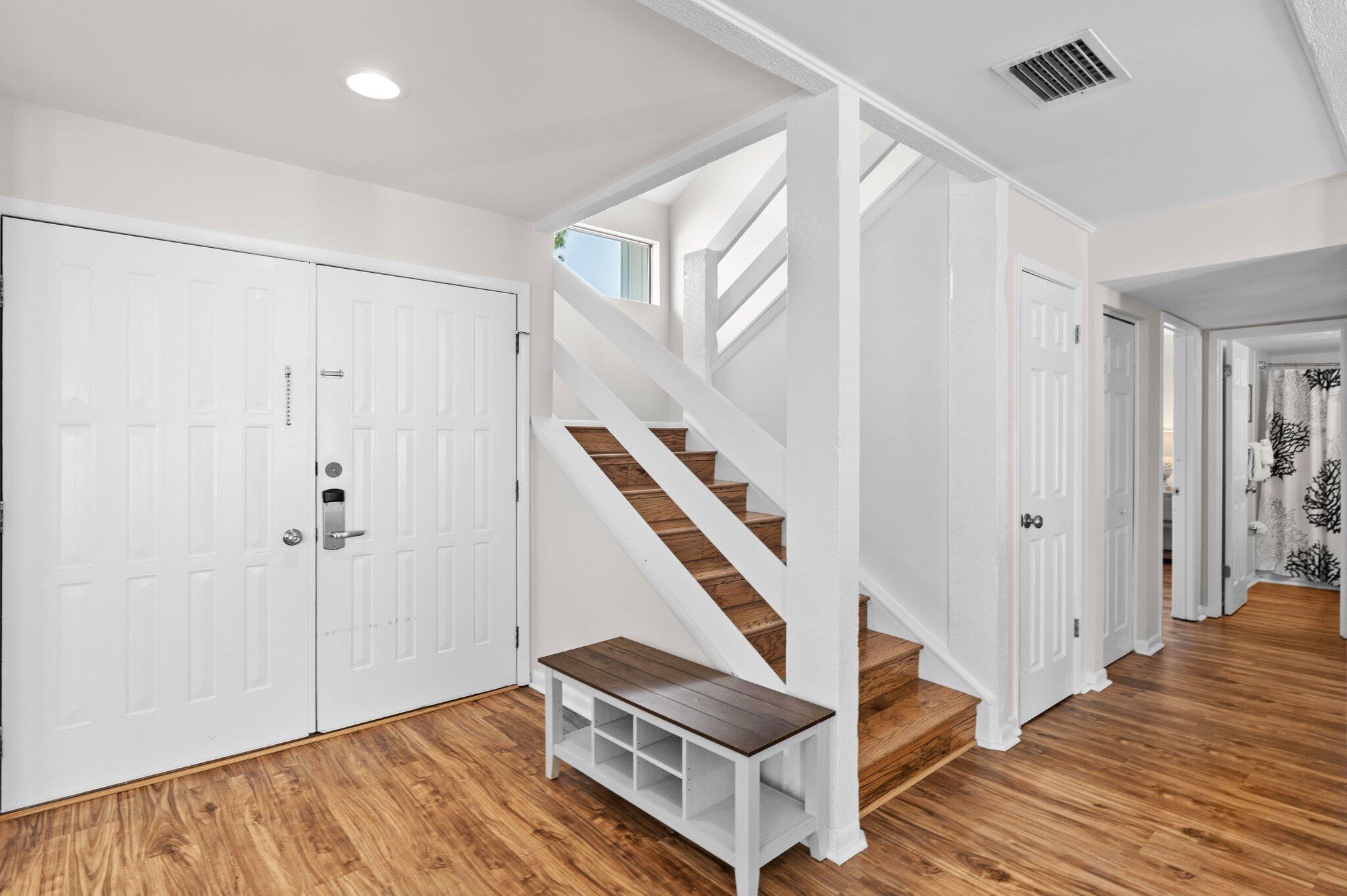 LINKSIDE VILLAGE UNIT 1 - Residential