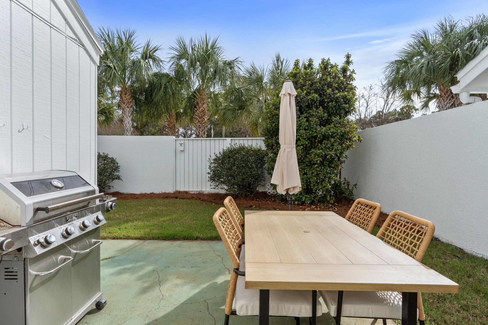 LINKSIDE VILLAGE UNIT 1 - Residential