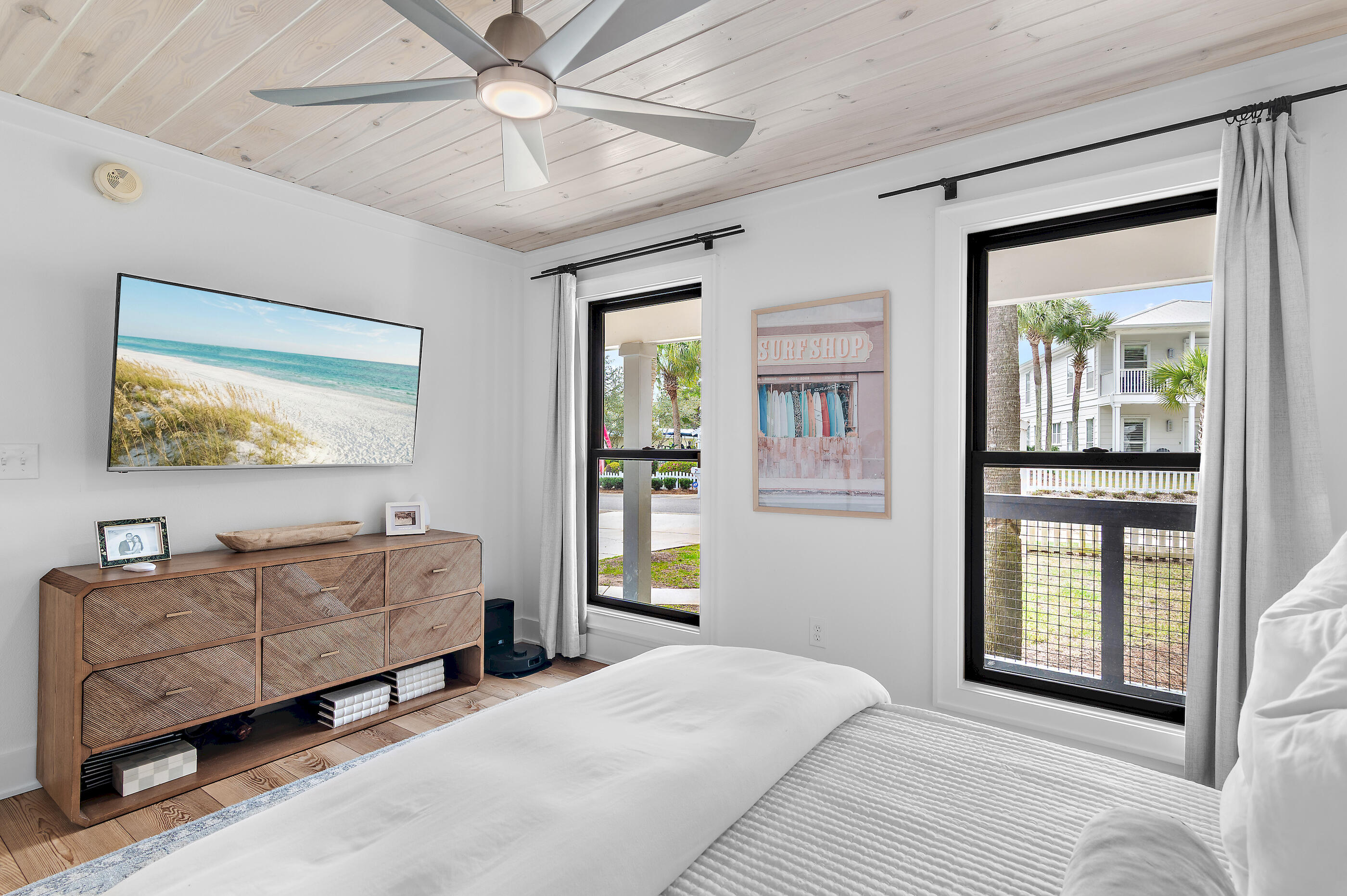 SEA DUNES - Residential