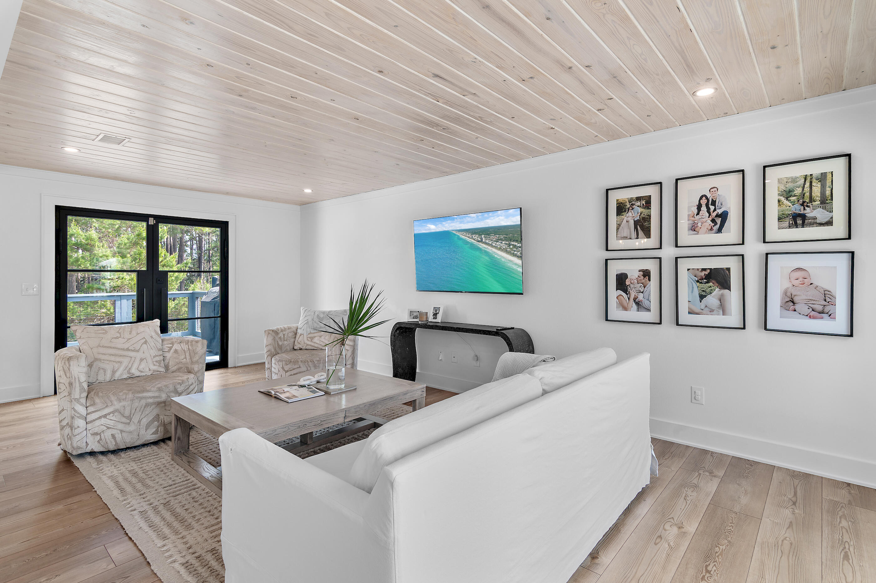 SEA DUNES - Residential