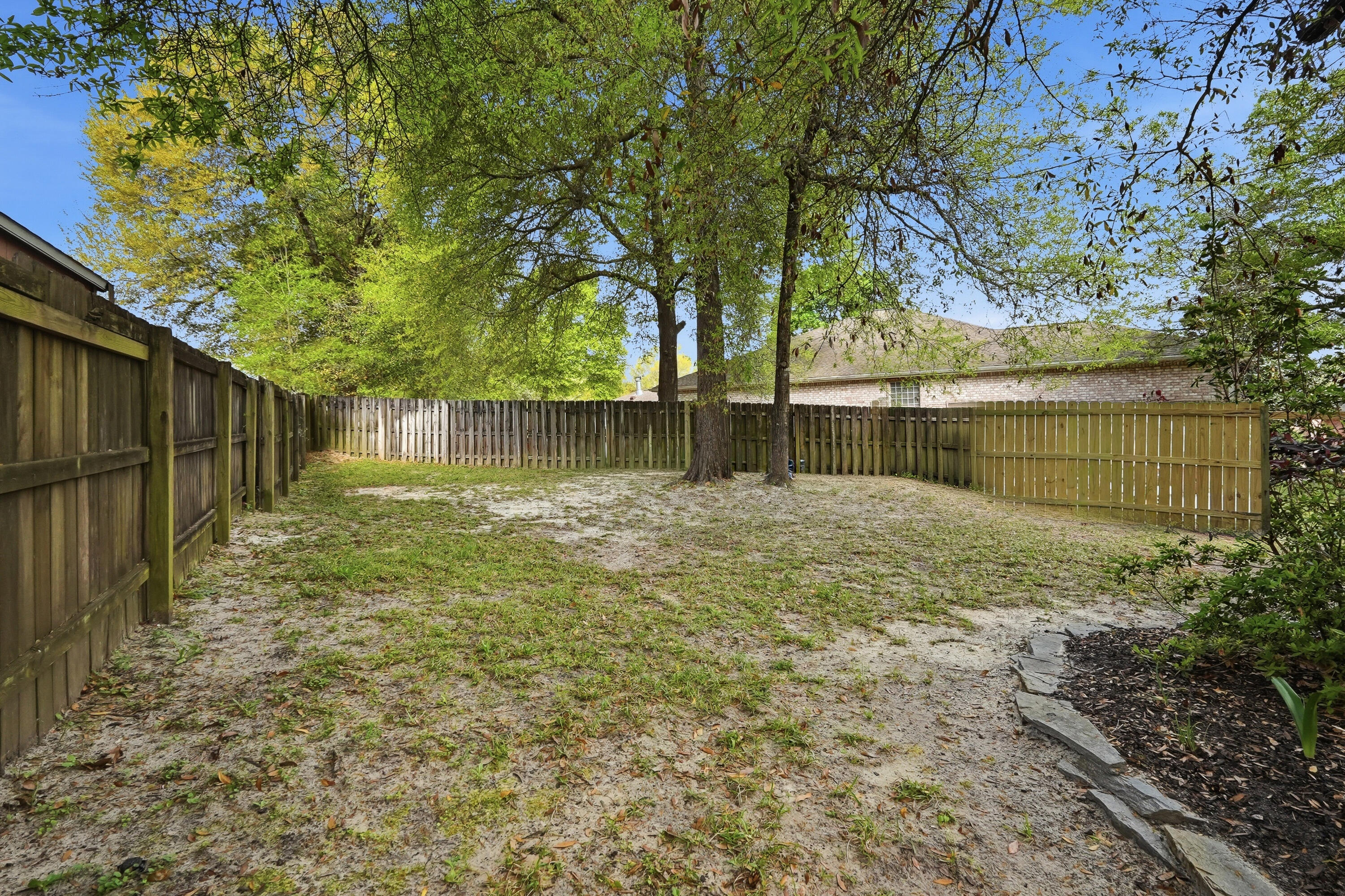 TRAILWOOD ESTATES - Residential