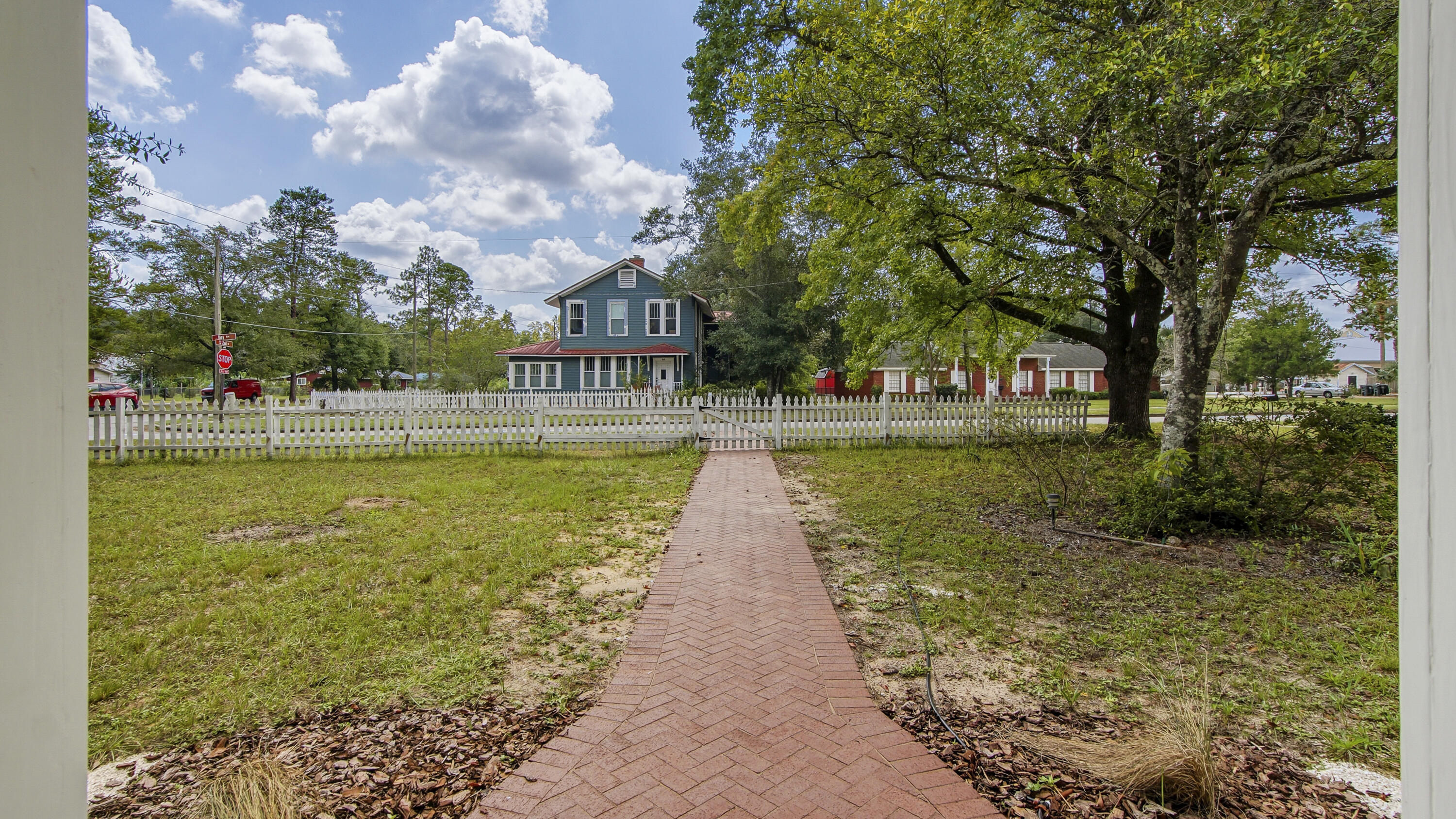 TOWN OF DEFUNIAK SPRINGS - Residential