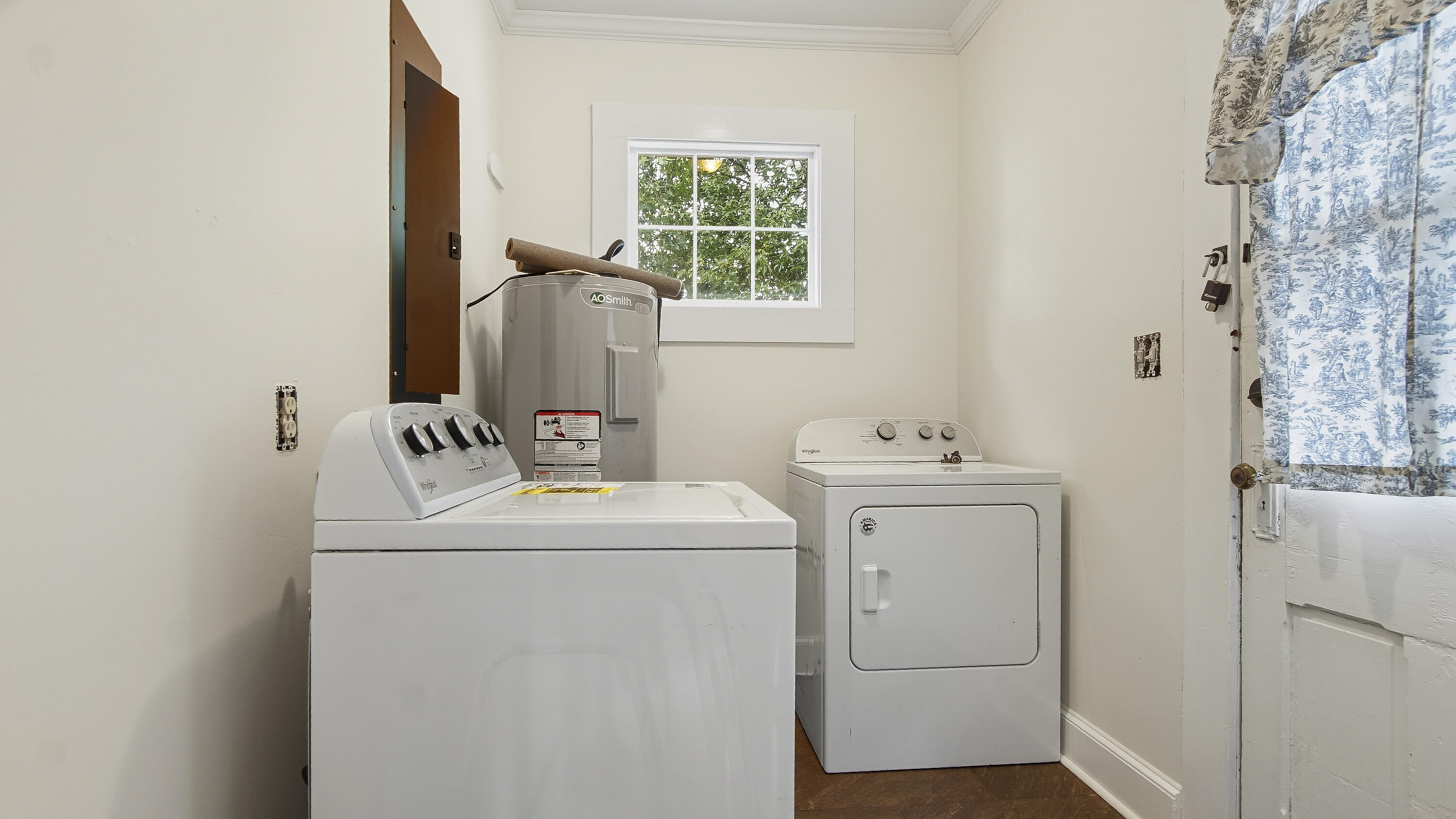 TOWN OF DEFUNIAK SPRINGS - Residential