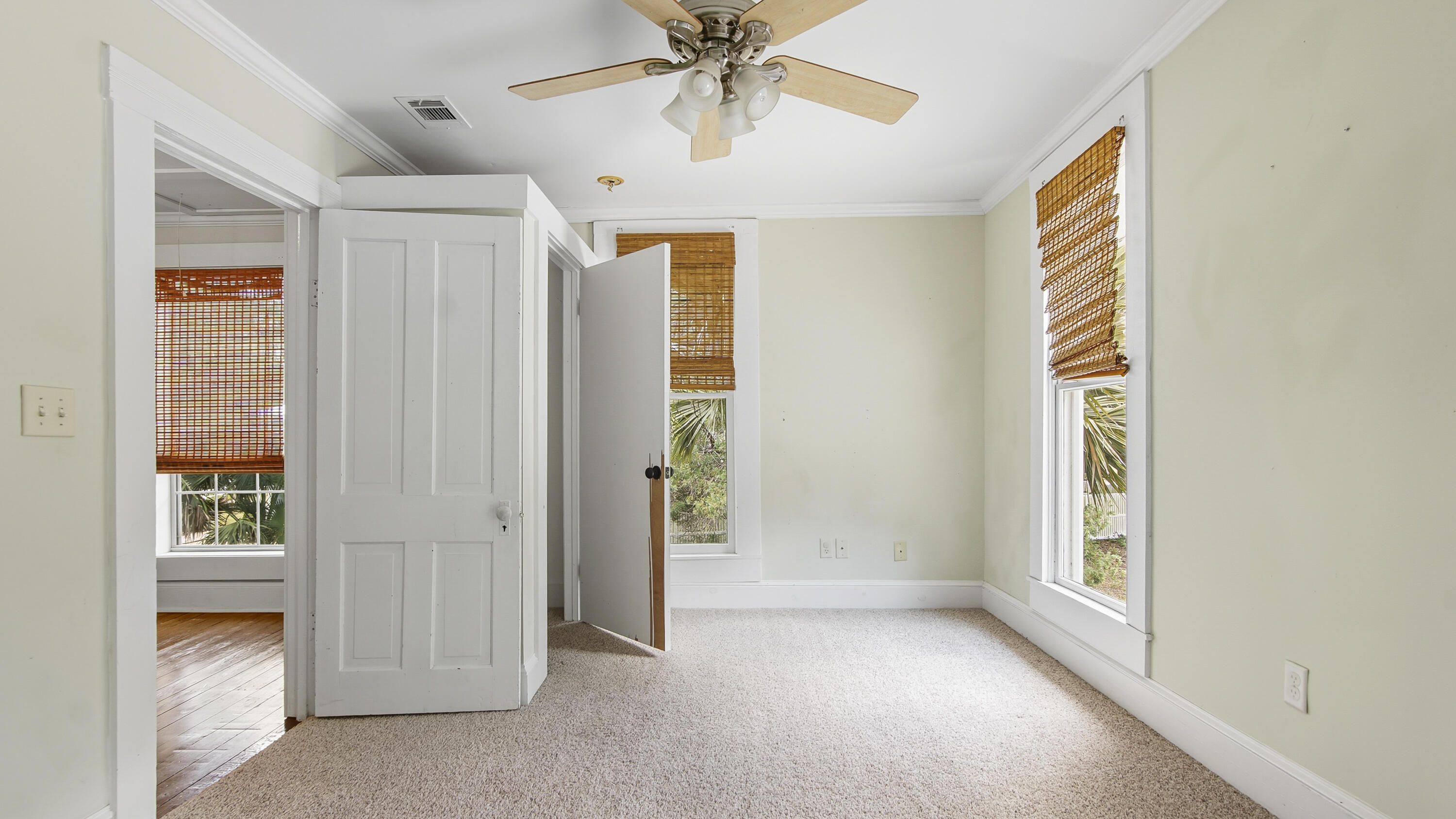 TOWN OF DEFUNIAK SPRINGS - Residential