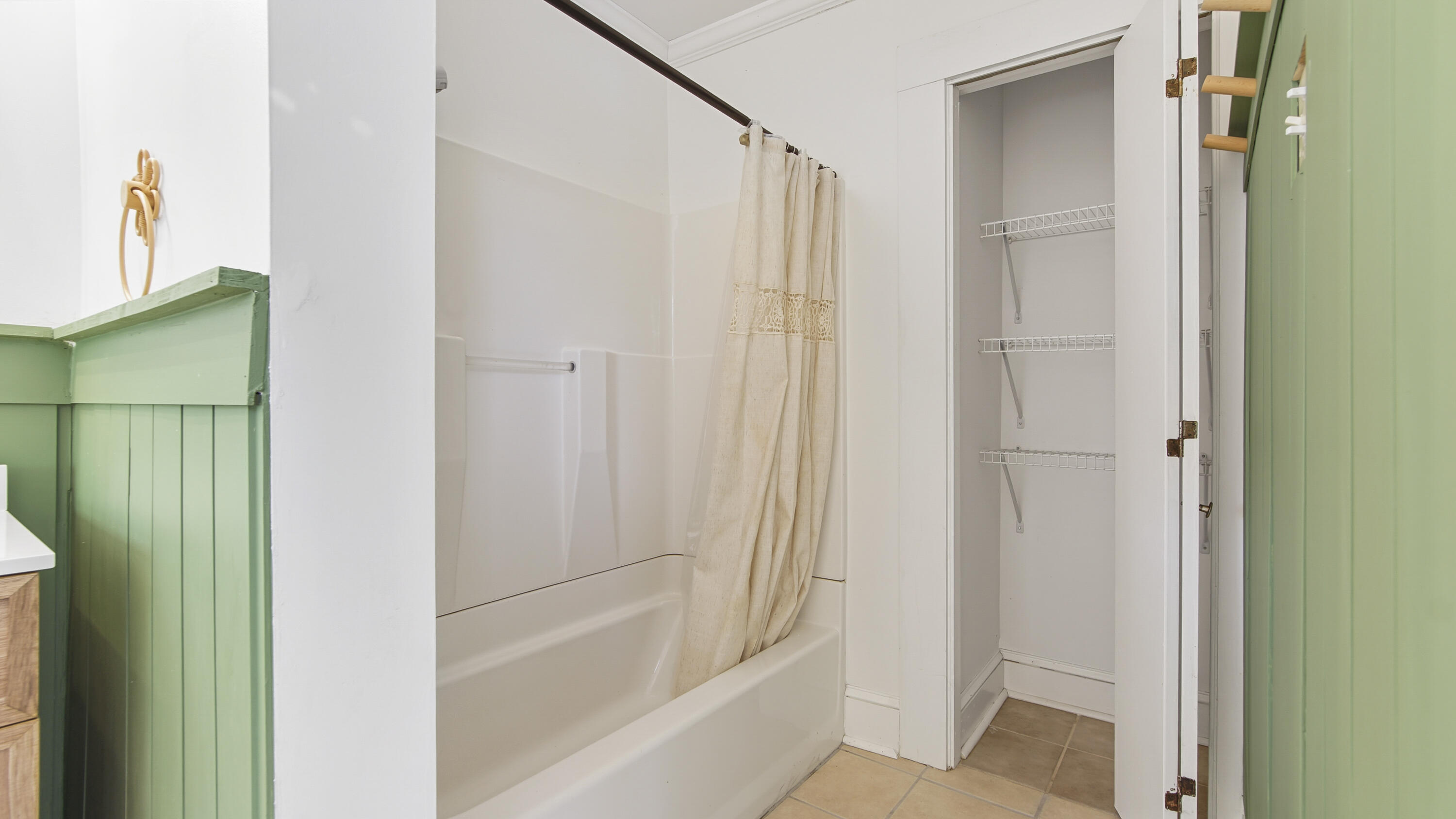 TOWN OF DEFUNIAK SPRINGS - Residential