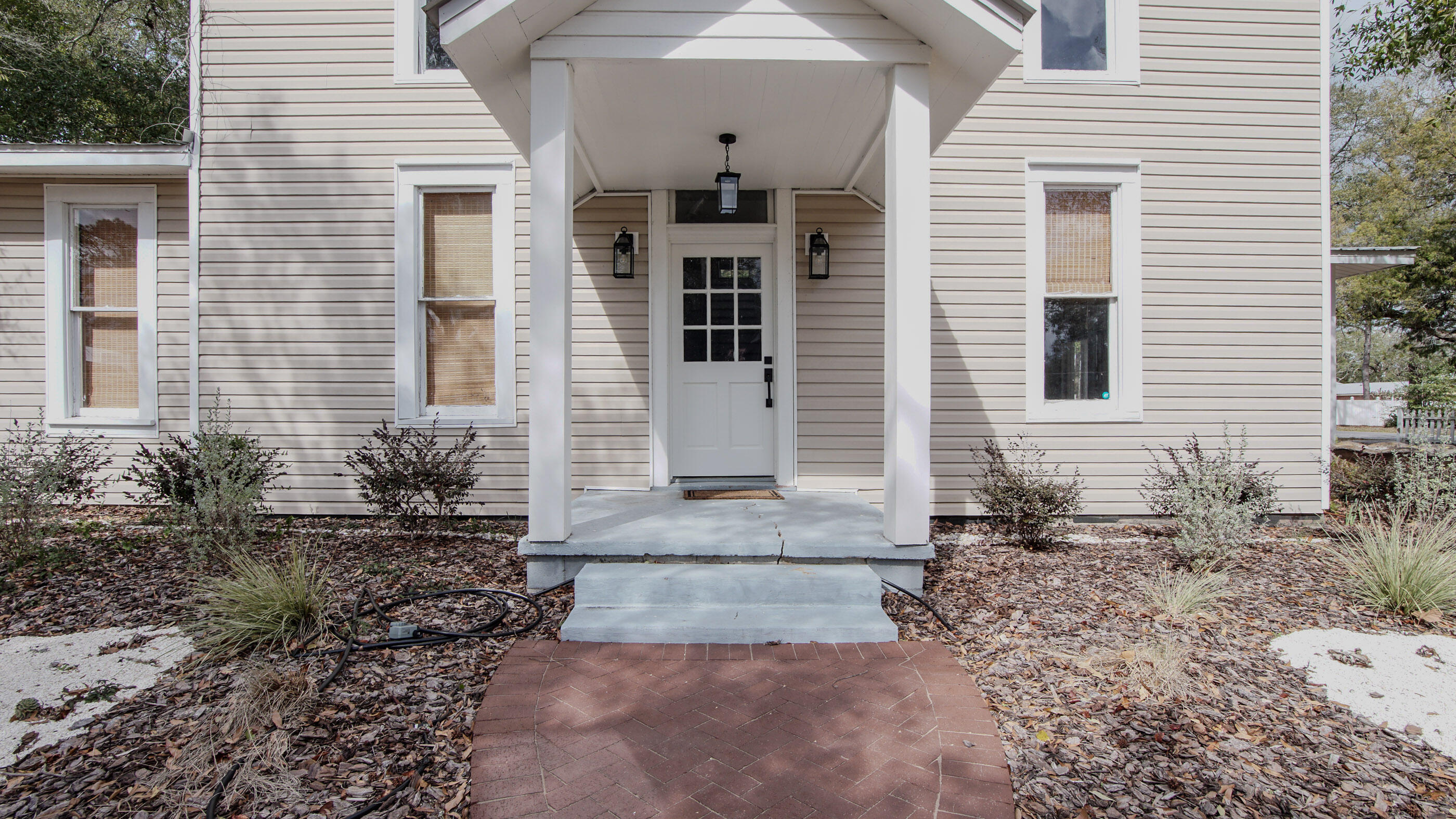 TOWN OF DEFUNIAK SPRINGS - Residential