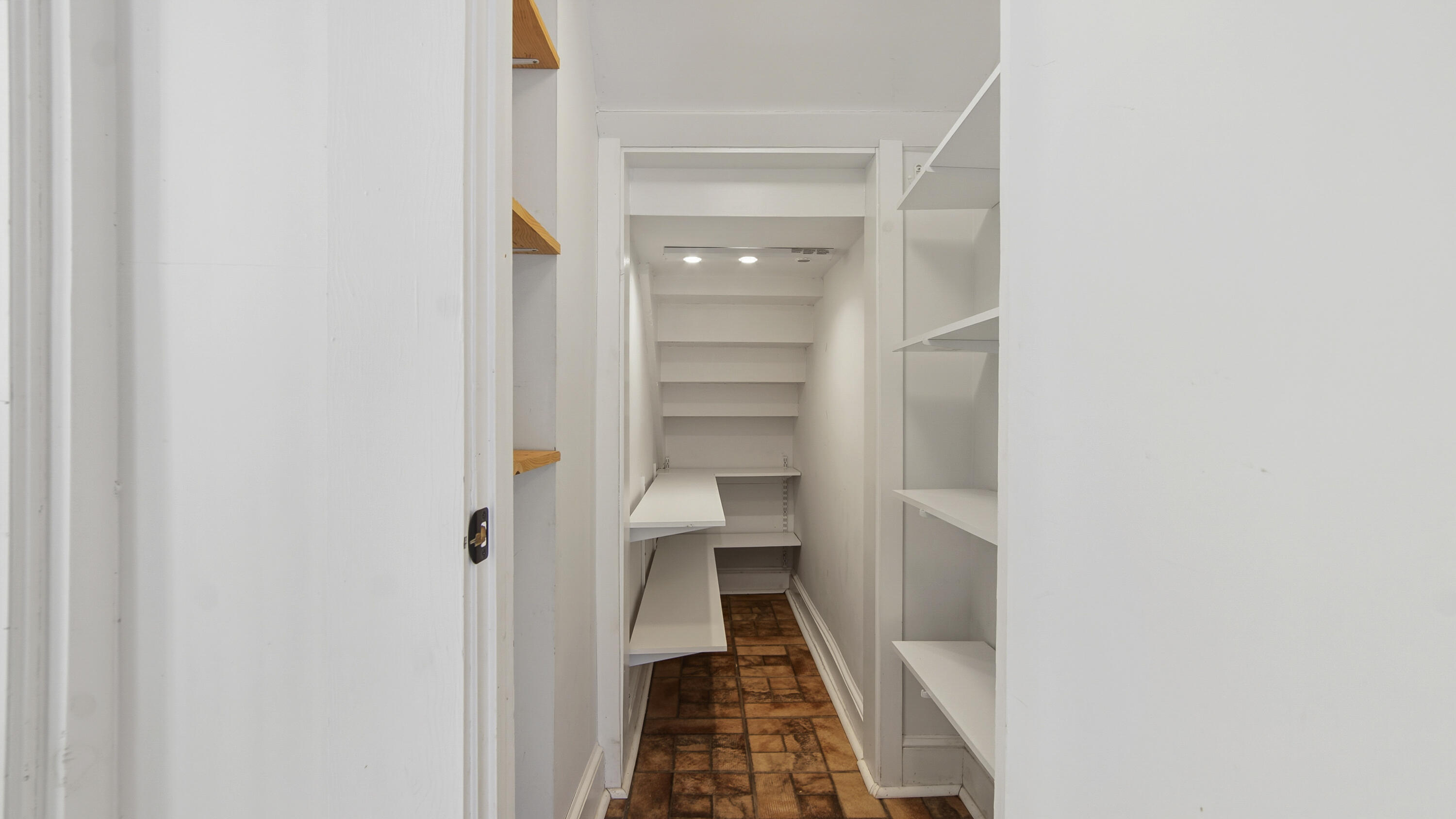 TOWN OF DEFUNIAK SPRINGS - Residential