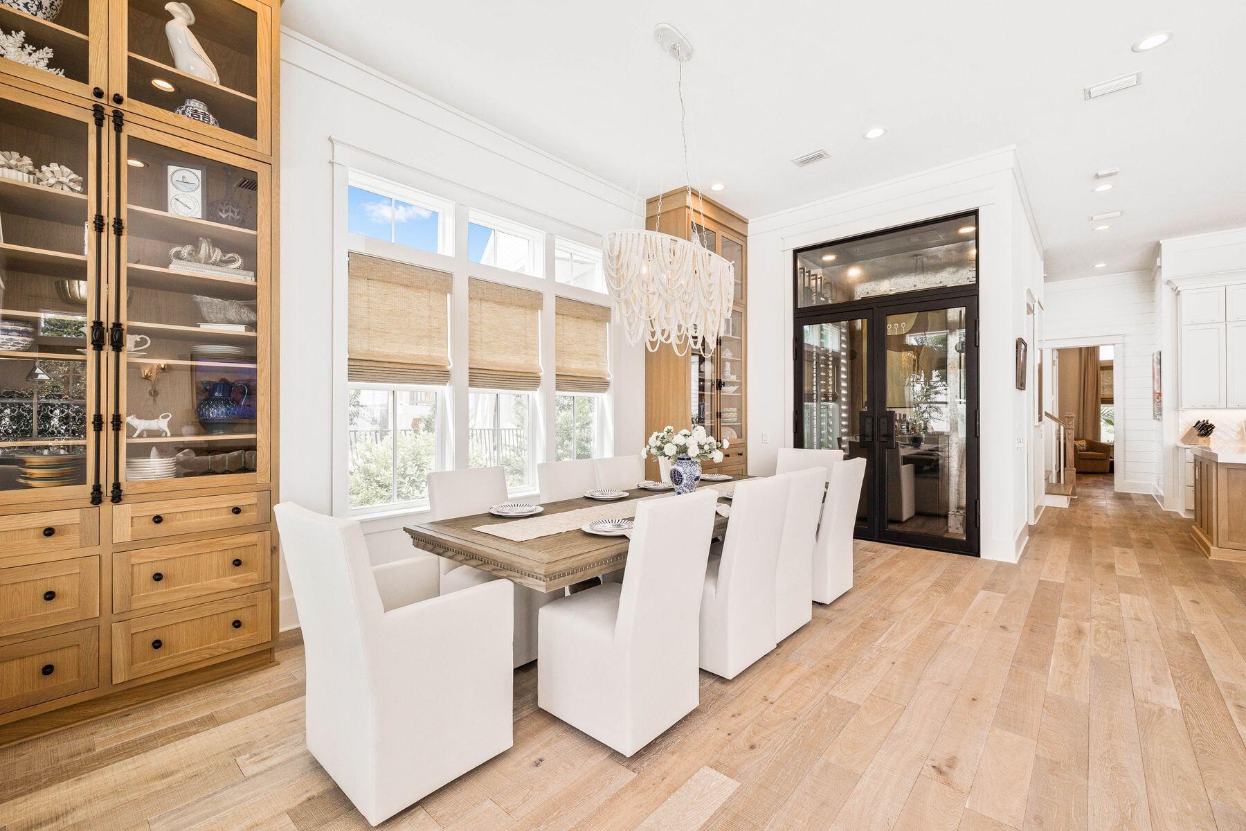 447 E Pollard Cove