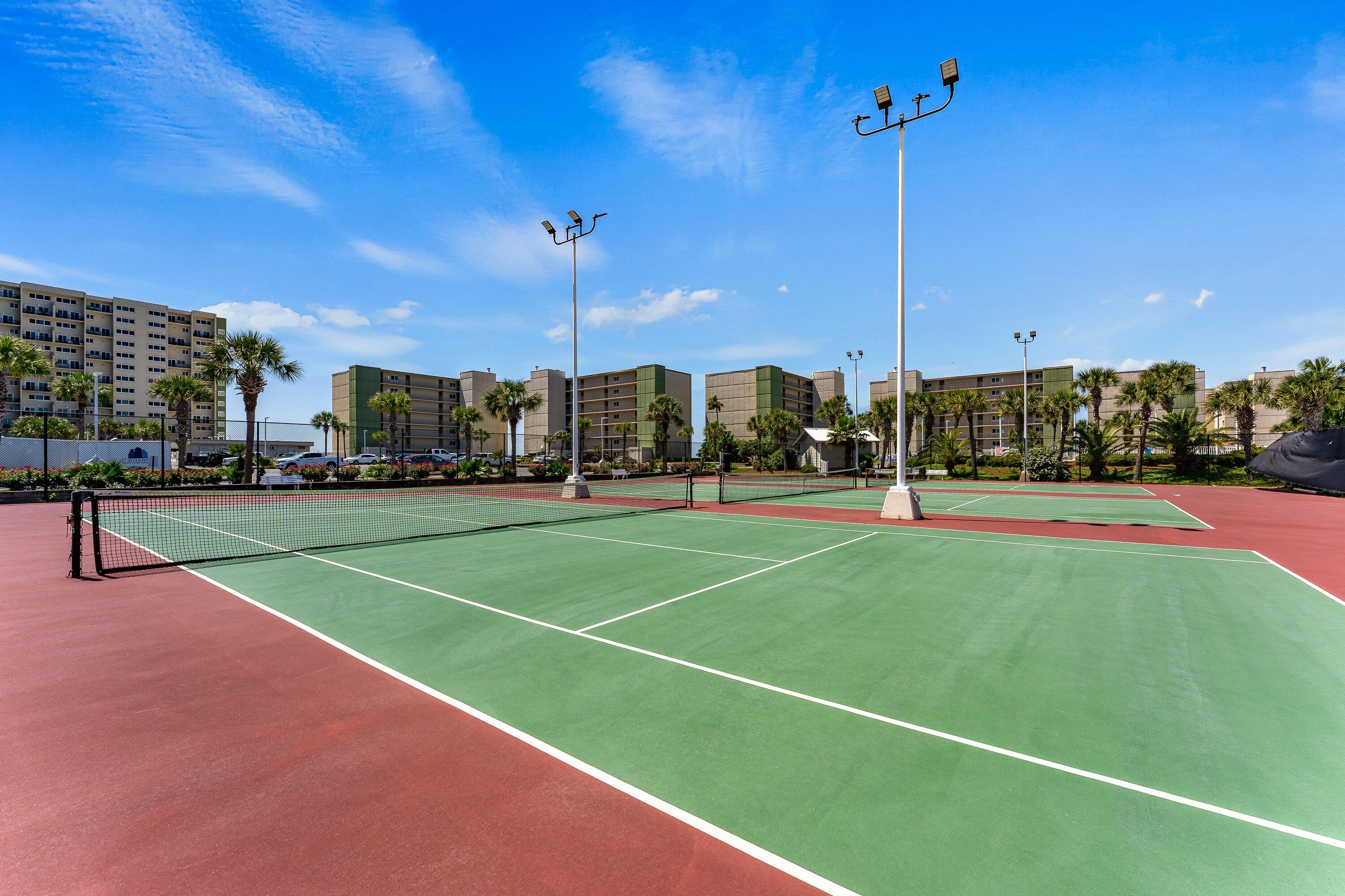 PINNACLE PORT - Residential