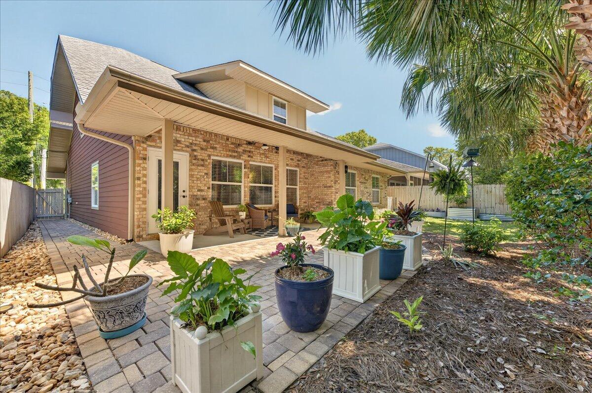 ALCONESE PLACE - Residential