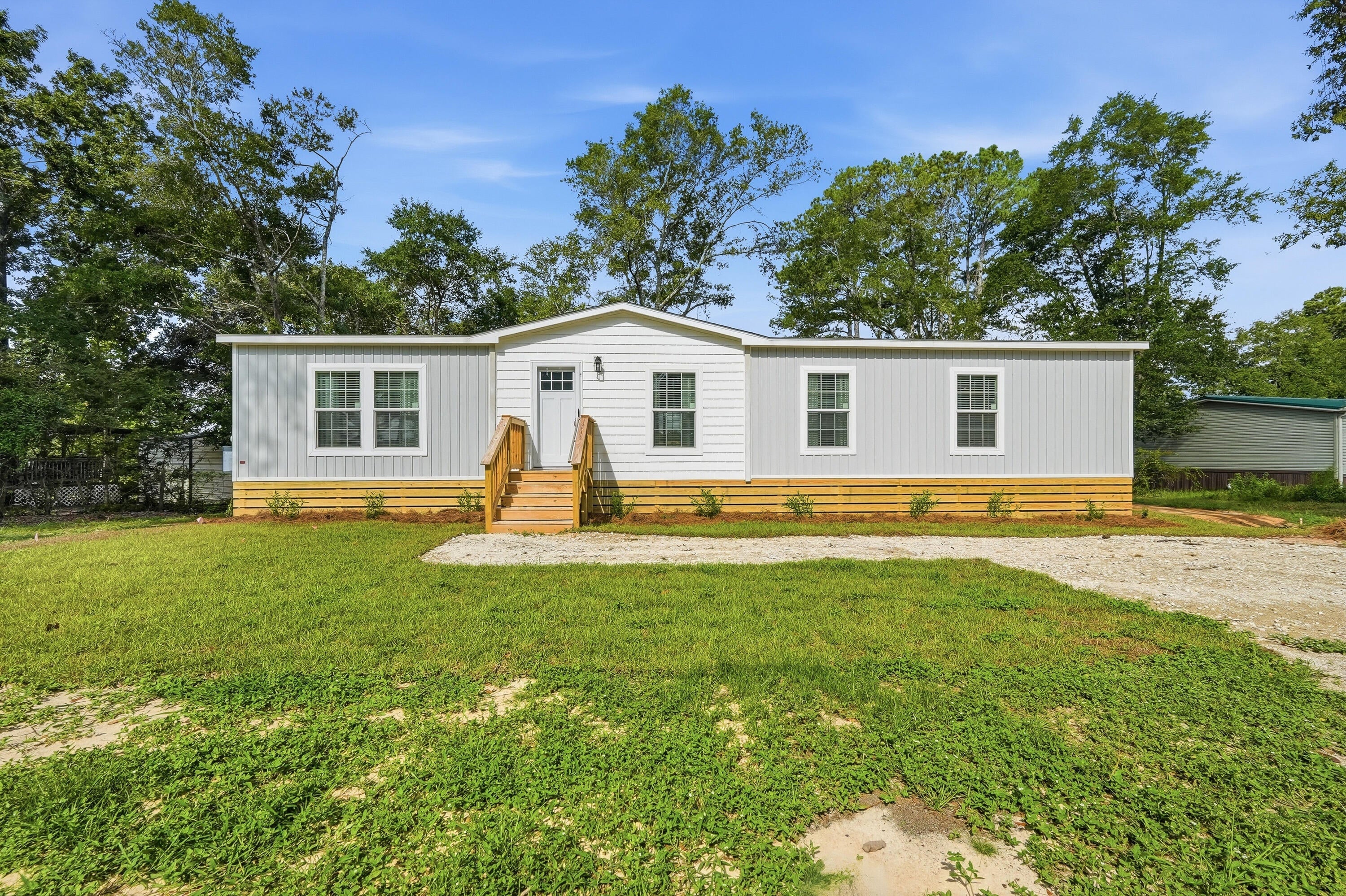 854 Paradise Island Drive