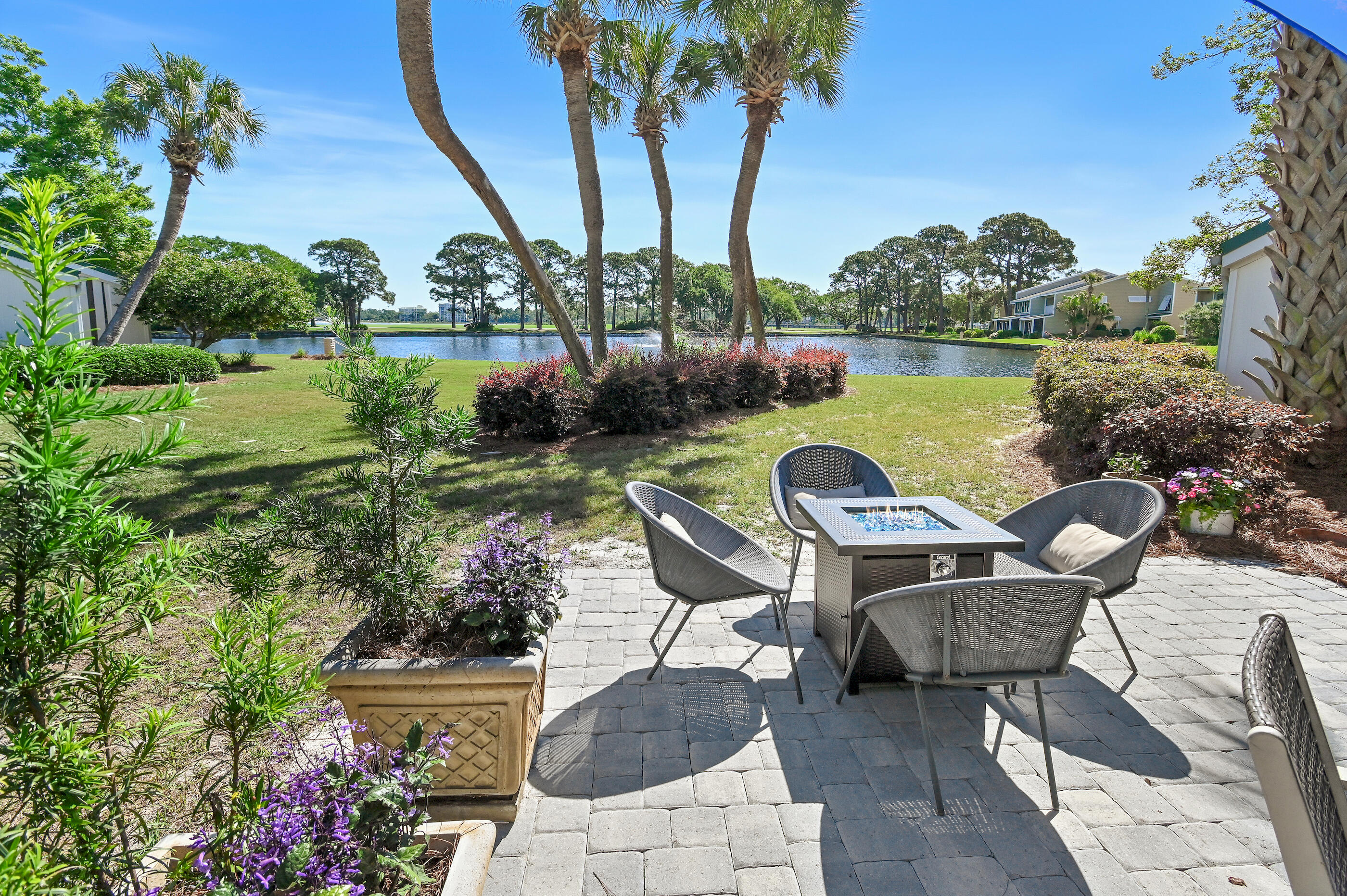 BAYOU VILLAGE CONDO PH 2 - Residential
