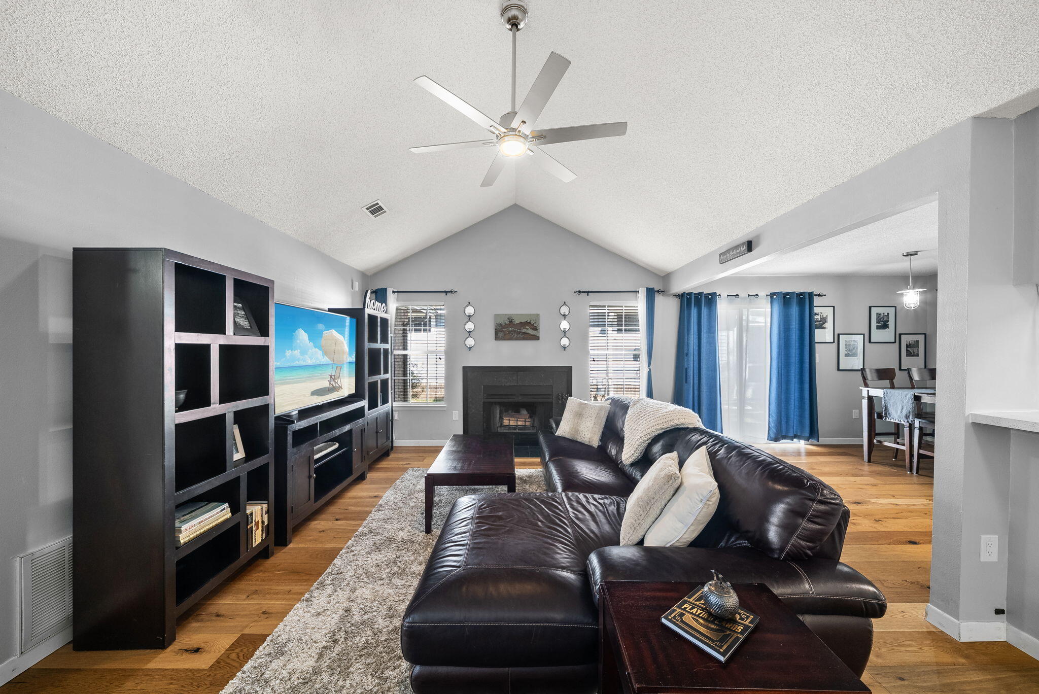 FAIRWAY LAKES PH 1 - Residential