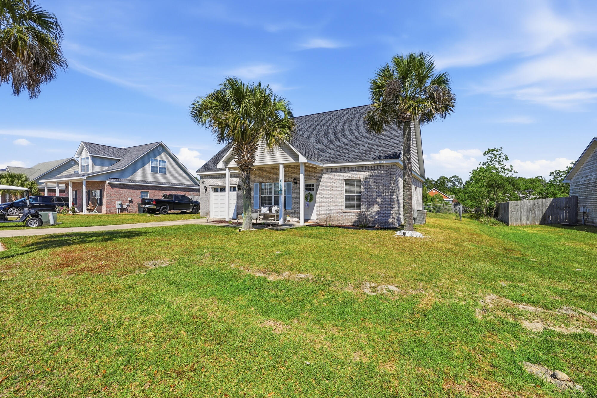 BRANDON OAKS - Residential