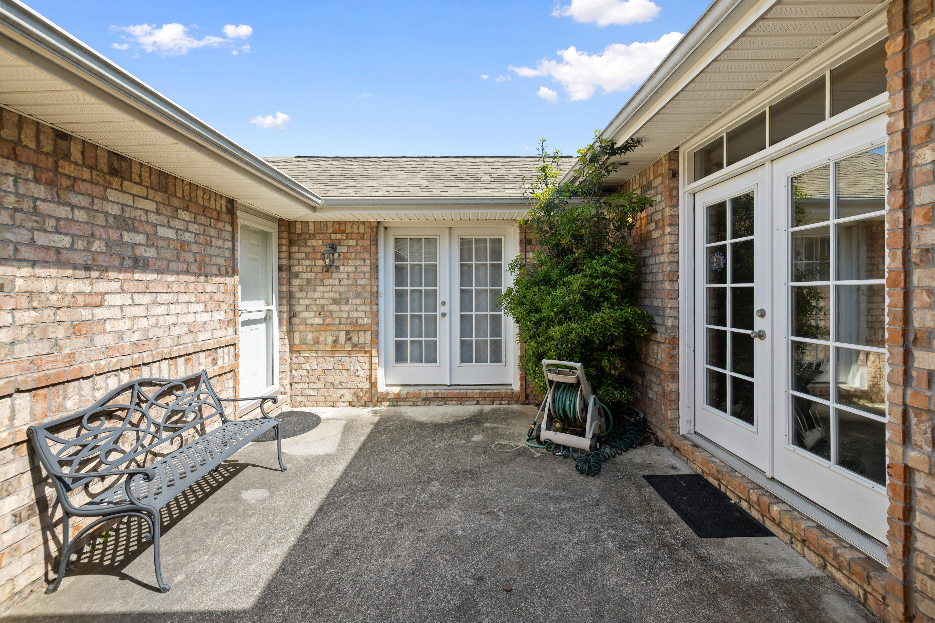 VIRGINIA RIDGE - Residential