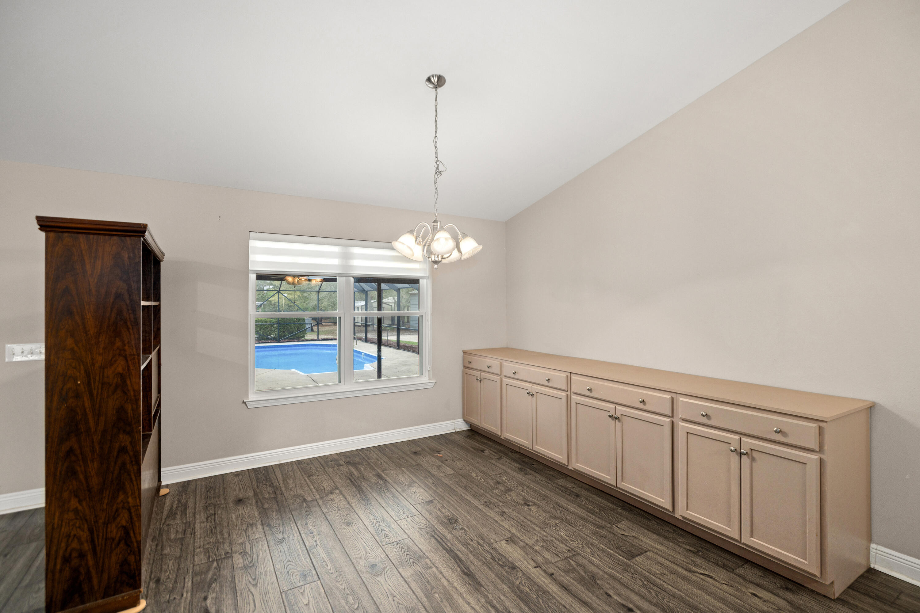 VIRGINIA RIDGE - Residential