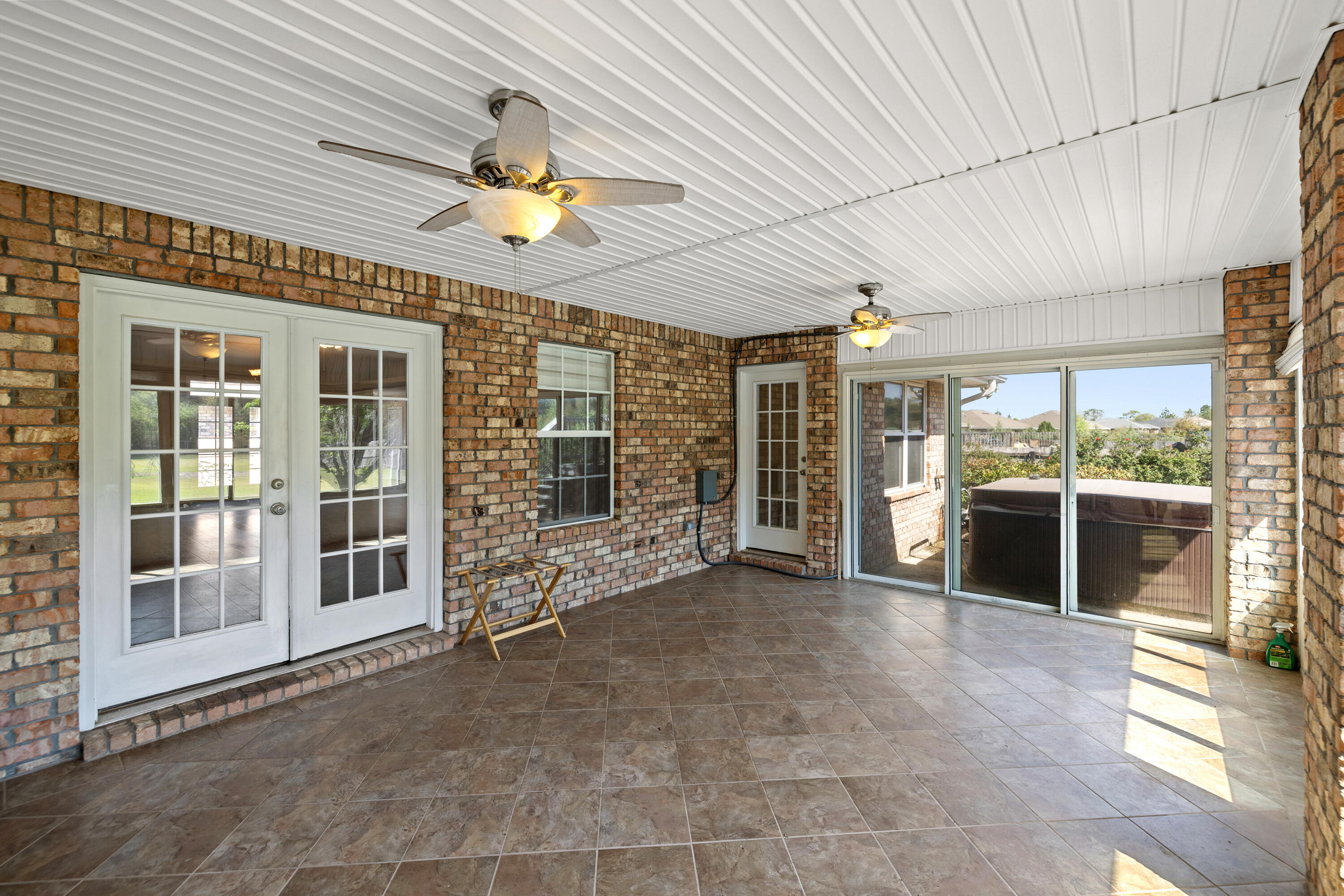 VIRGINIA RIDGE - Residential